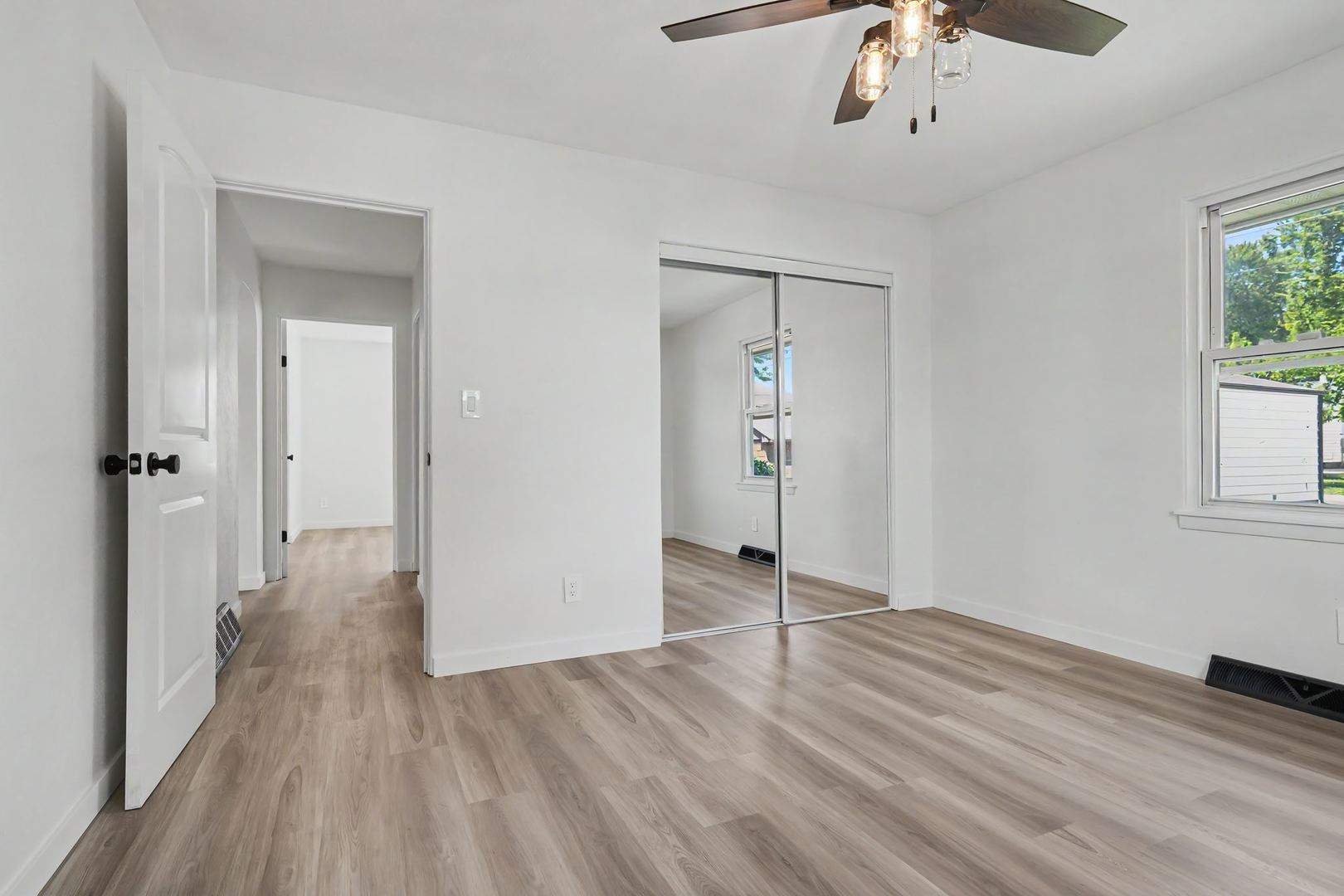 1322 N Mason Street Property Photo 6