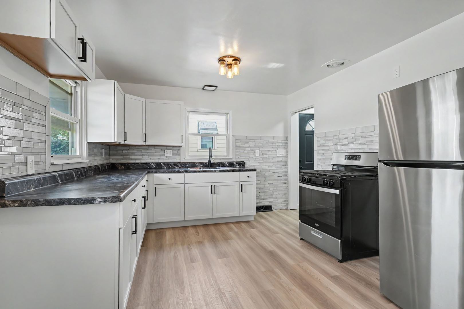 1322 N Mason Street Property Photo 11