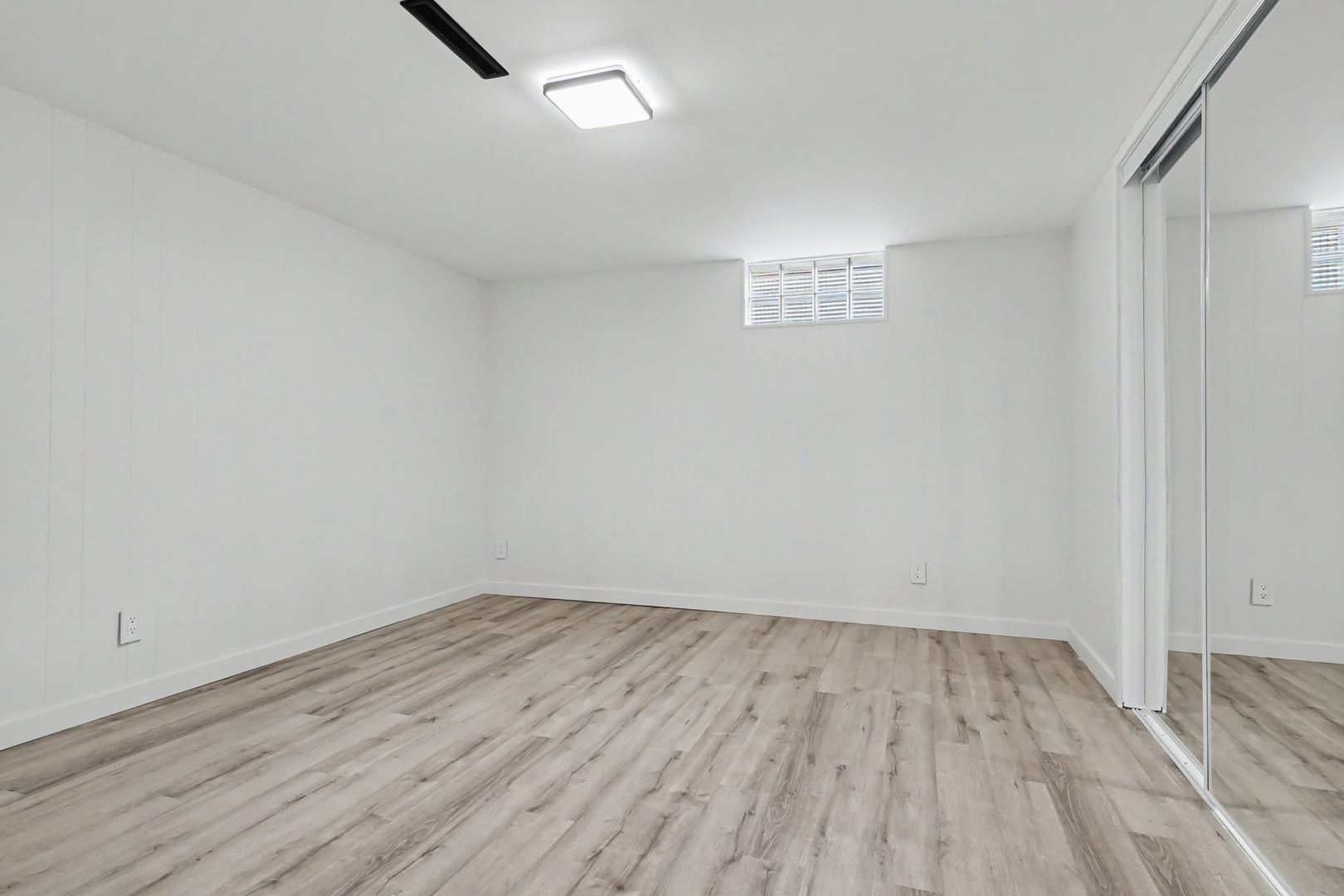 1322 N Mason Street Property Photo 18