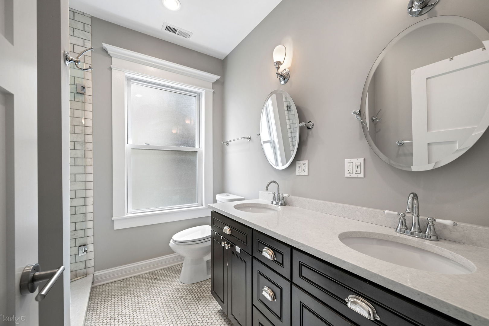 4028 N Central Park Avenue Property Photo 12