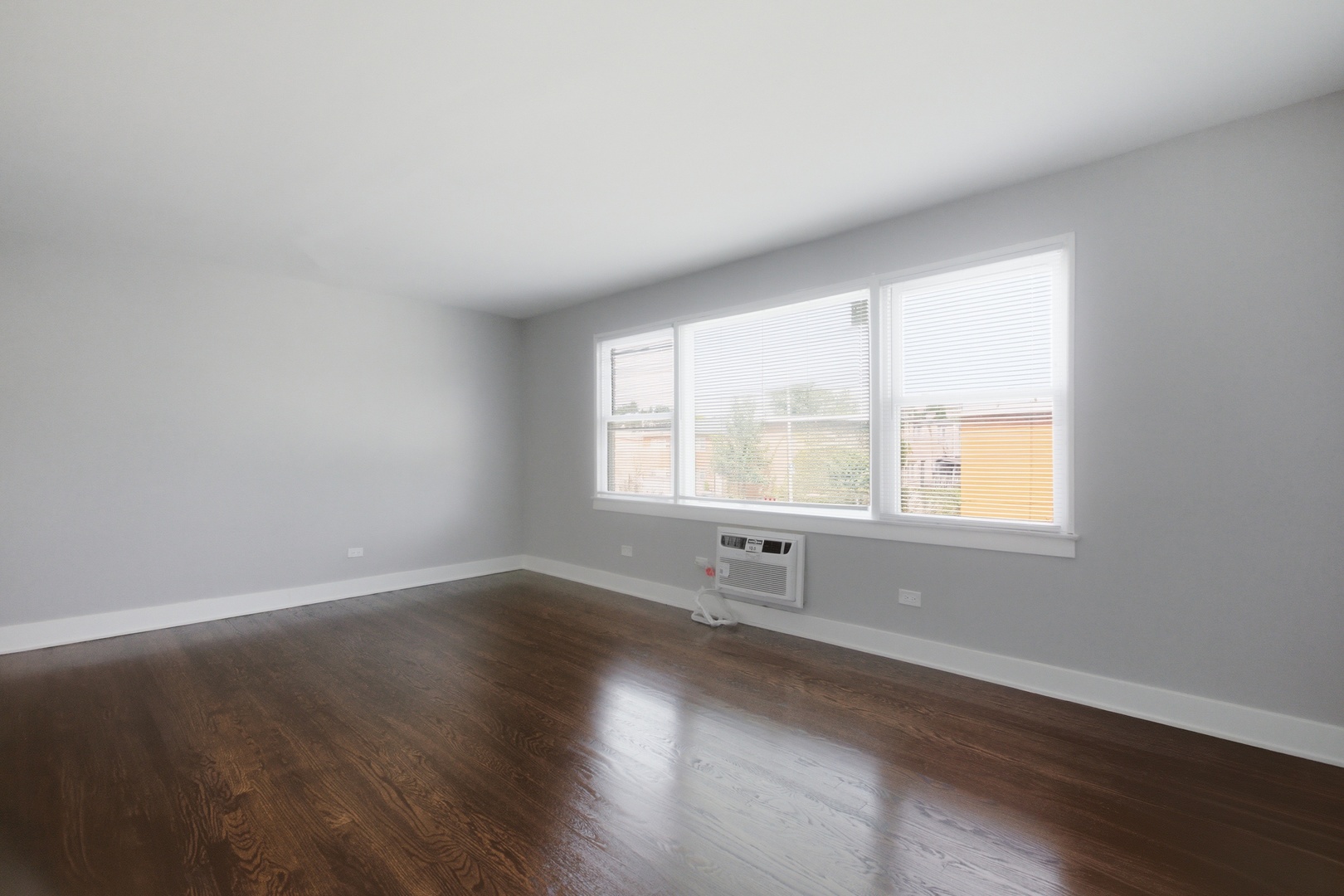 7900 S Merrill Avenue 2a Property Photo 3