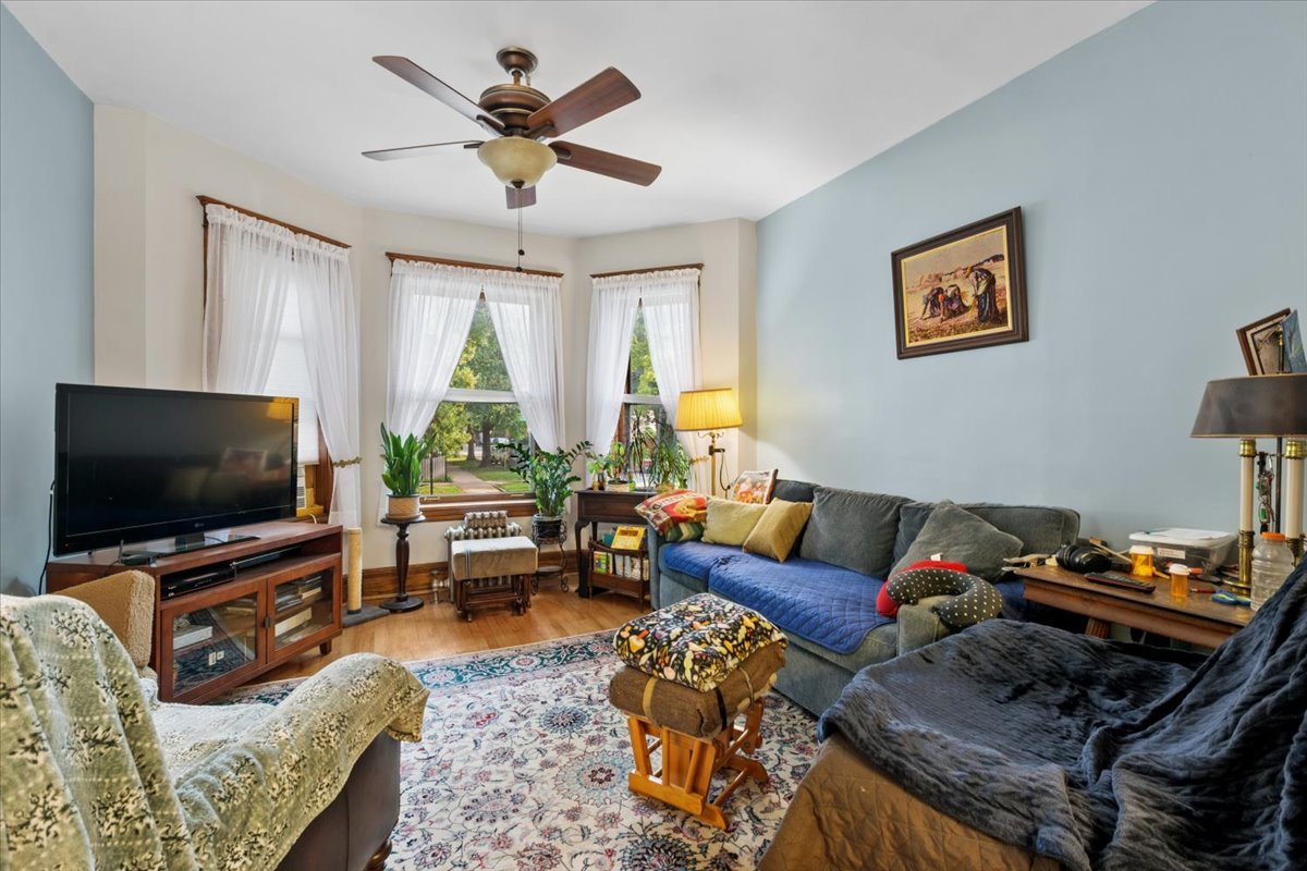 4650 N Hamilton Avenue Property Photo 5