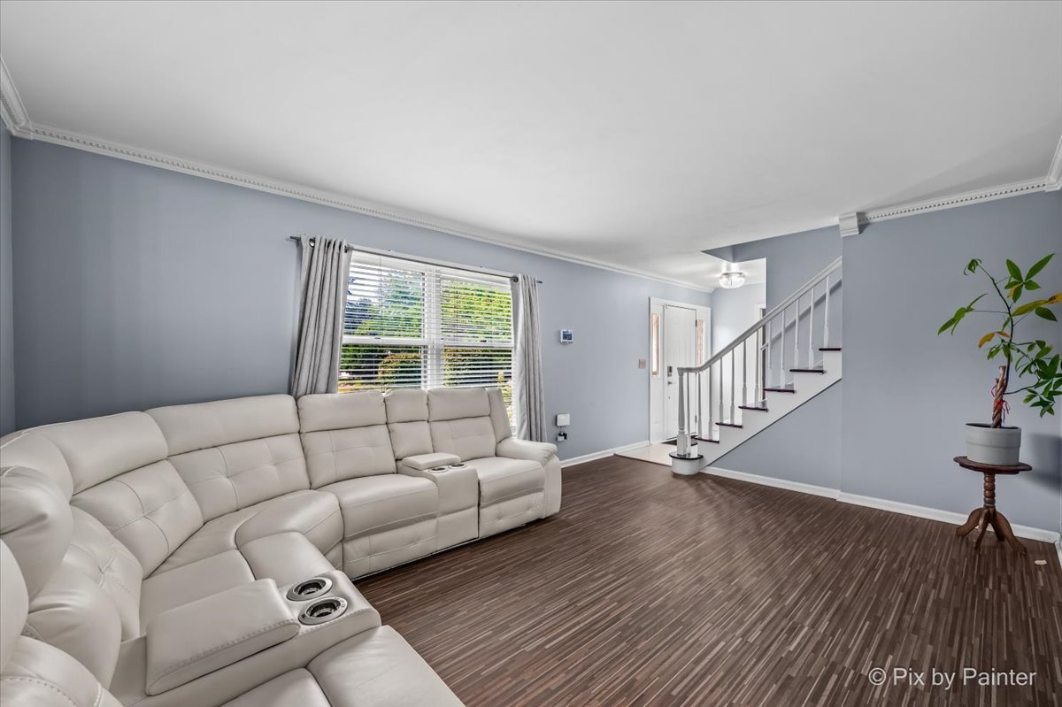 635 Pauline Court Property Photo 3
