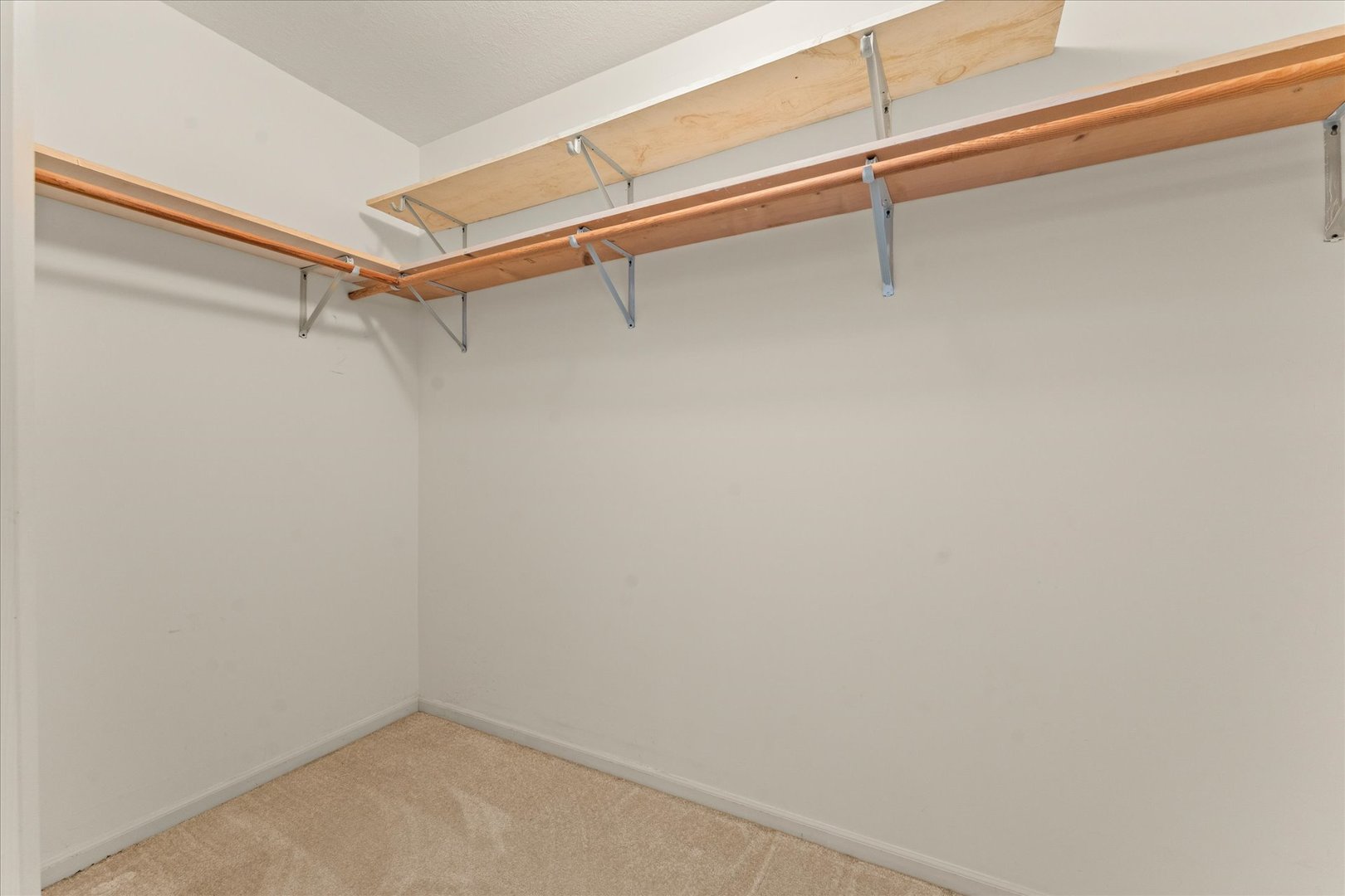 915 E Grant Street Property Photo 21