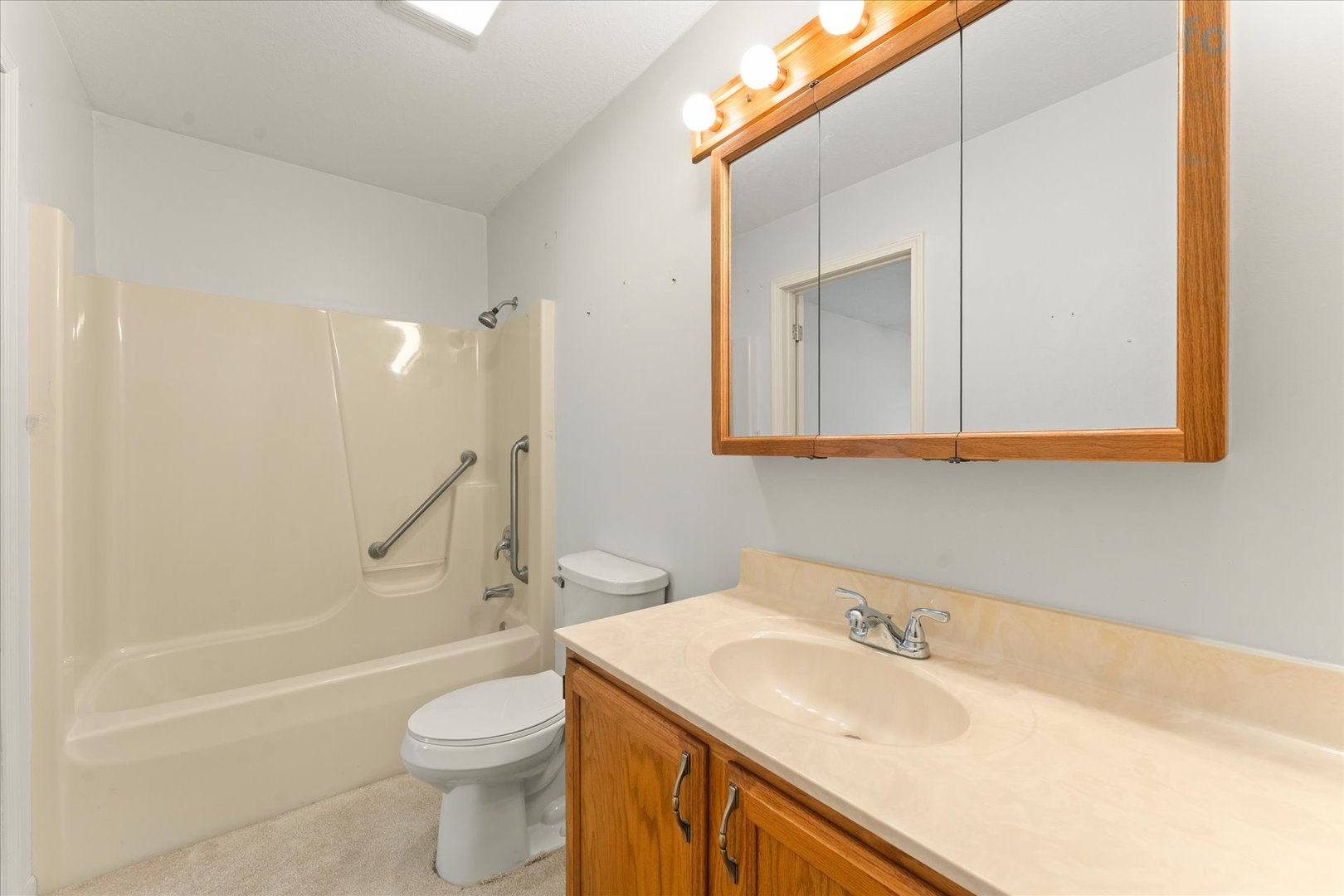 915 E Grant Street Property Photo 23