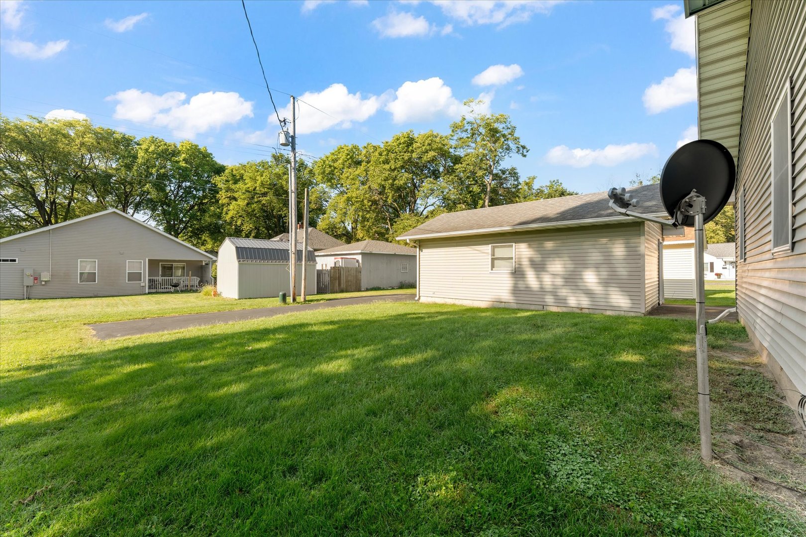 915 E Grant Street Property Photo 31