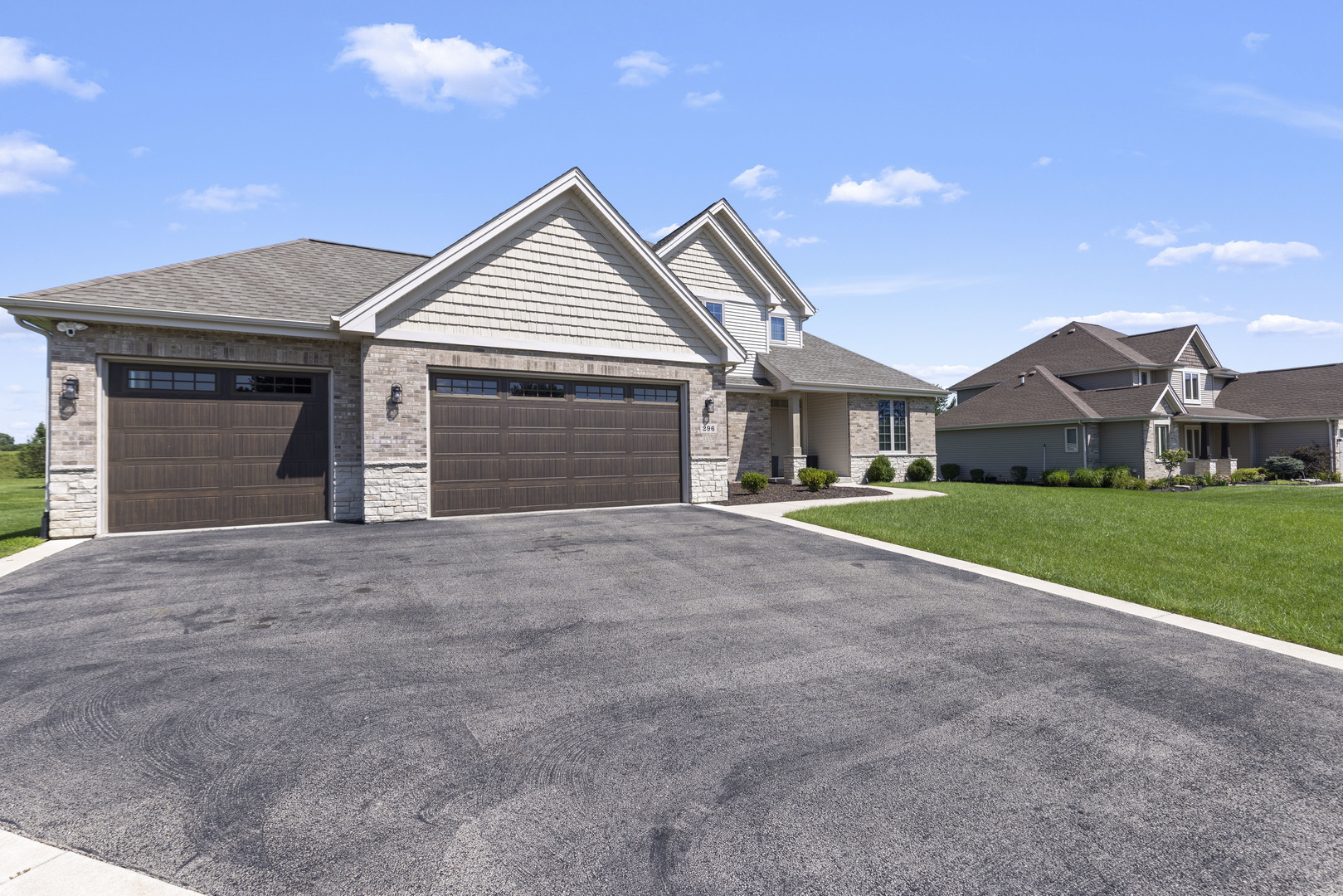 296 Club House Drive Property Photo 2
