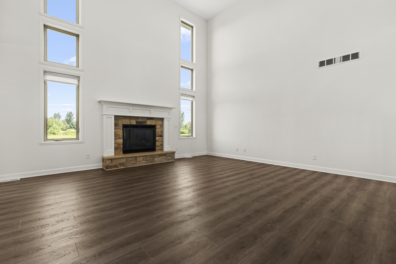 296 Club House Drive Property Photo 9
