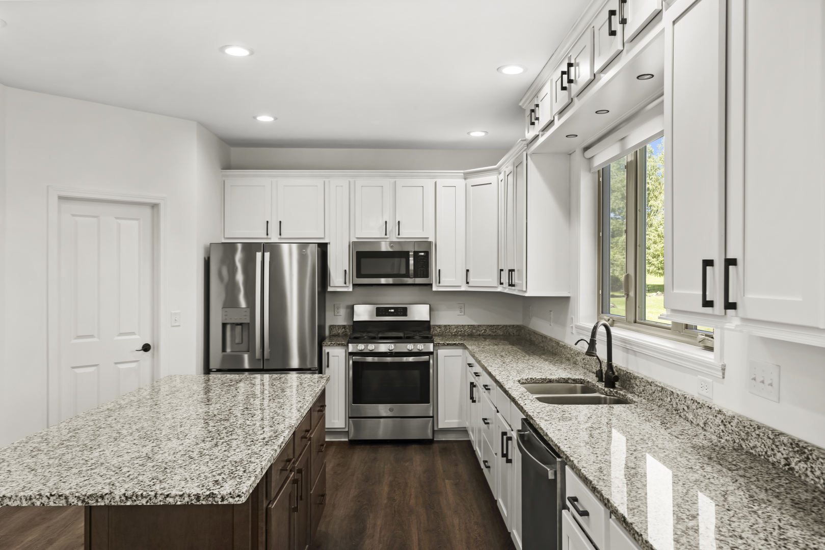 296 Club House Drive Property Photo 11
