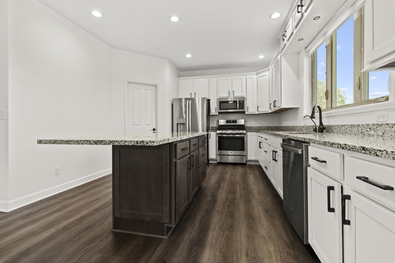 296 Club House Drive Property Photo 13