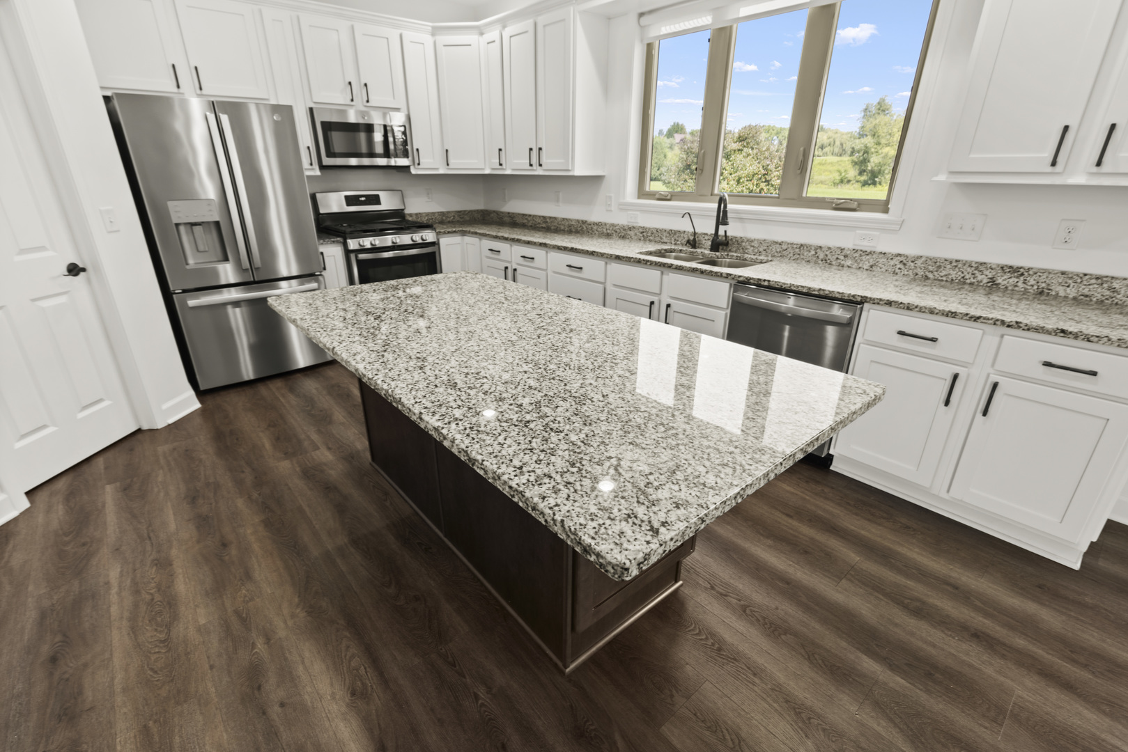 296 Club House Drive Property Photo 14