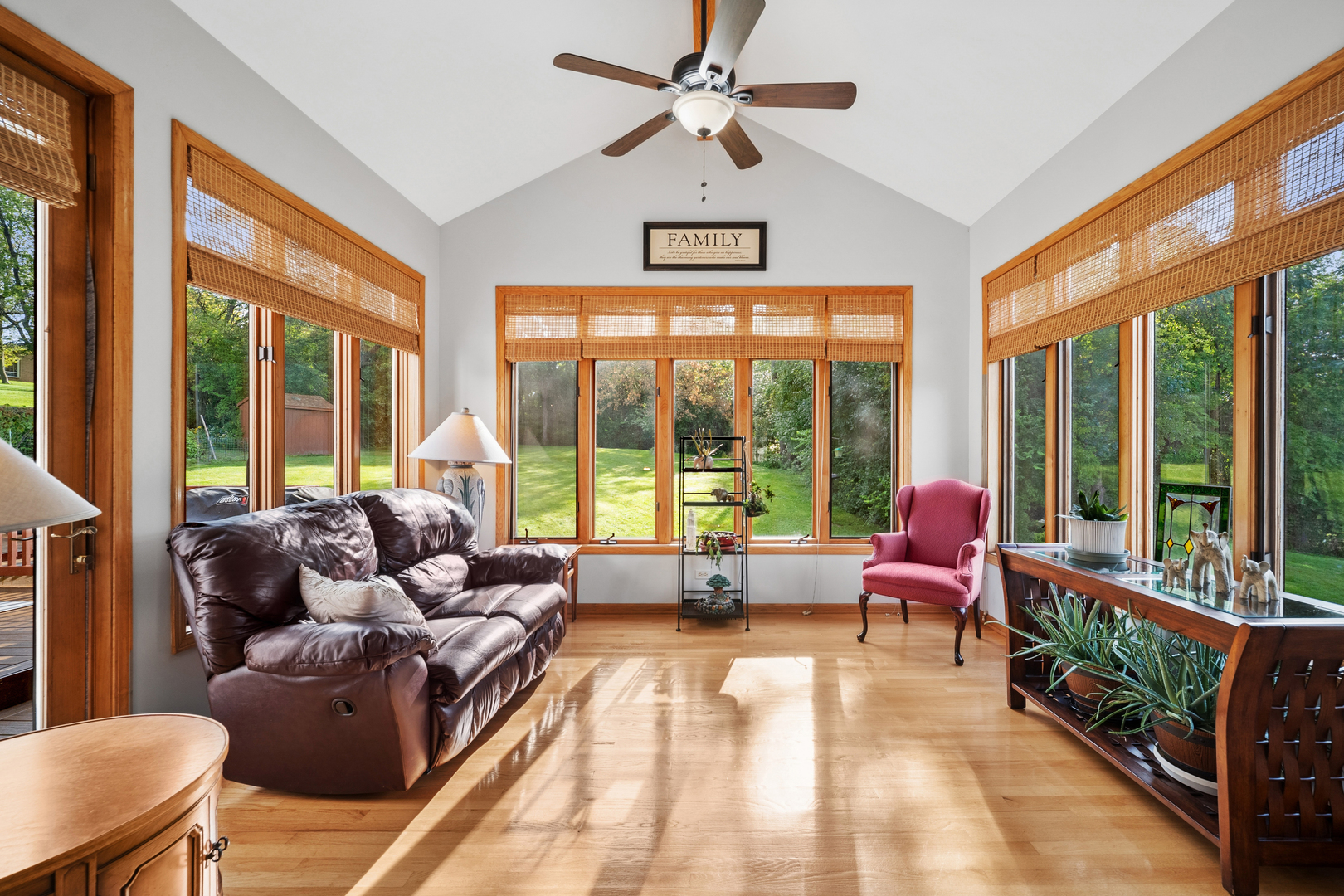 12749215 Property Photo 11