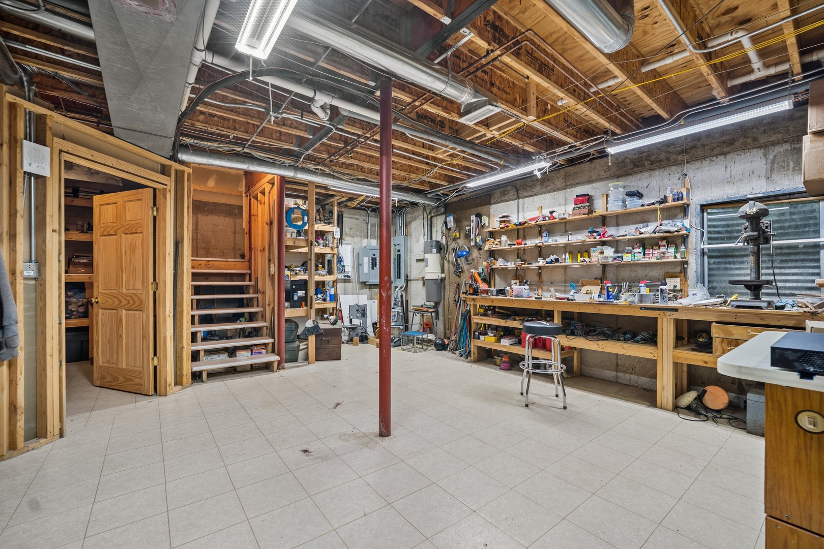 12749215 Property Photo 28