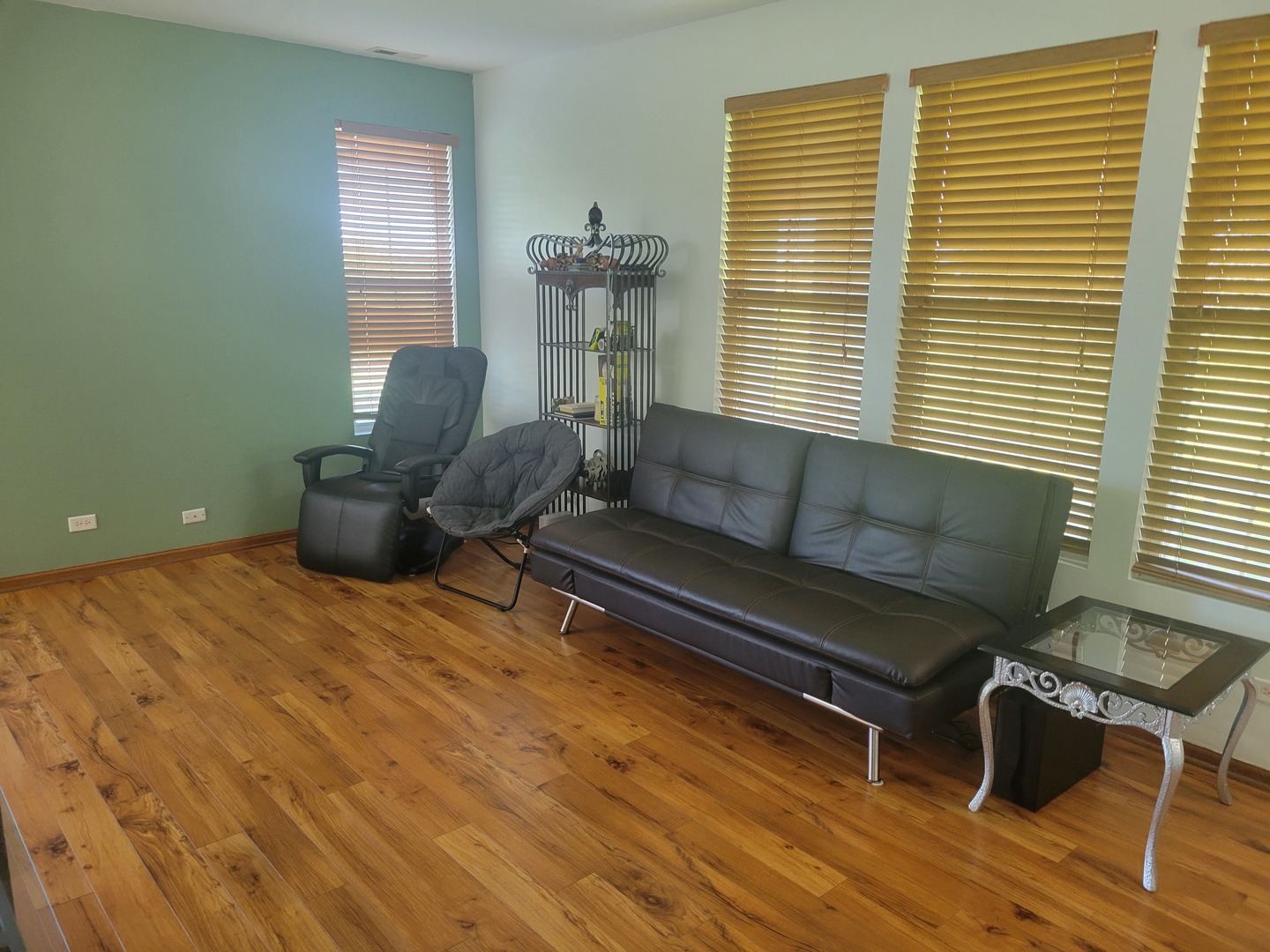 8525 Sawyer Court Property Photo 3