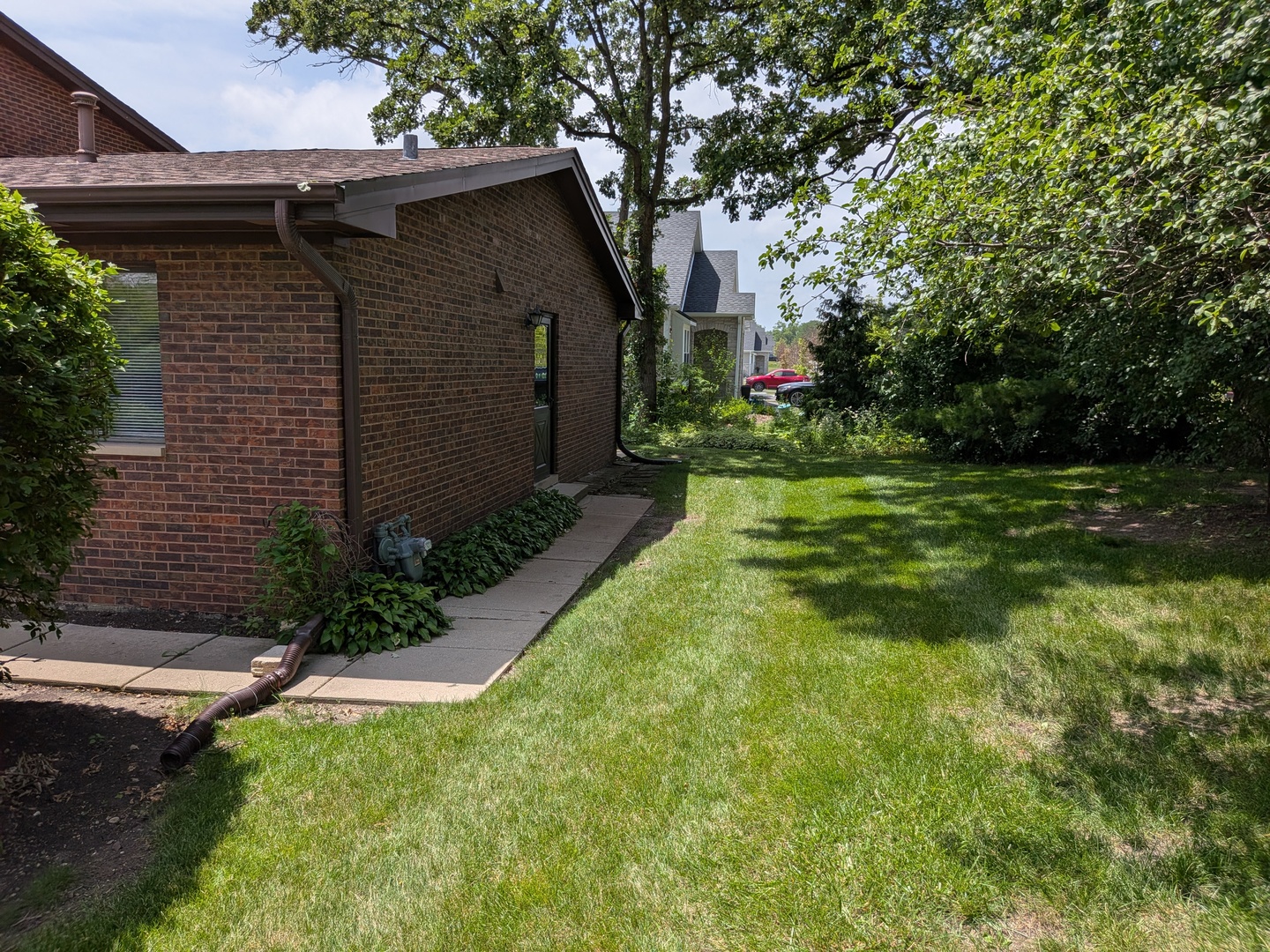 1231 Geneva Lane Property Photo 4