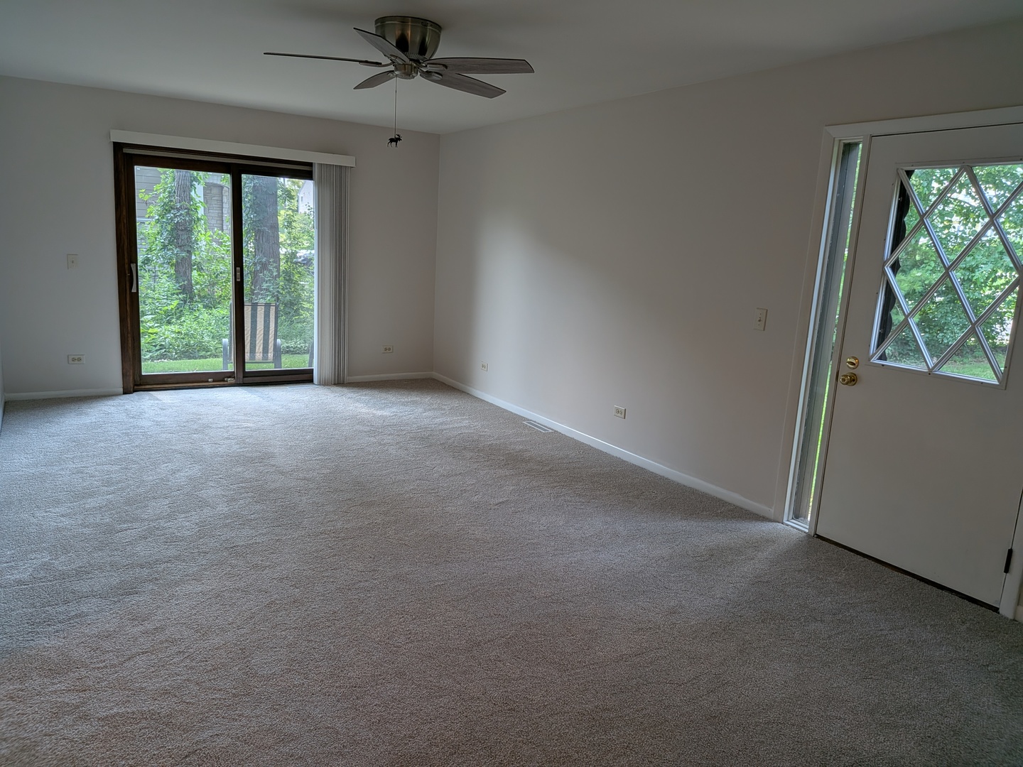 1231 Geneva Lane Property Photo 14