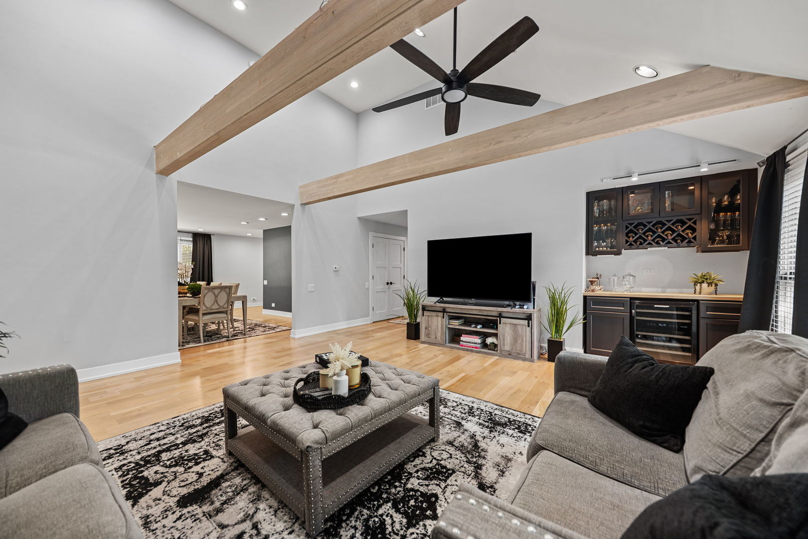1195 Longmeadow Road Property Photo 12