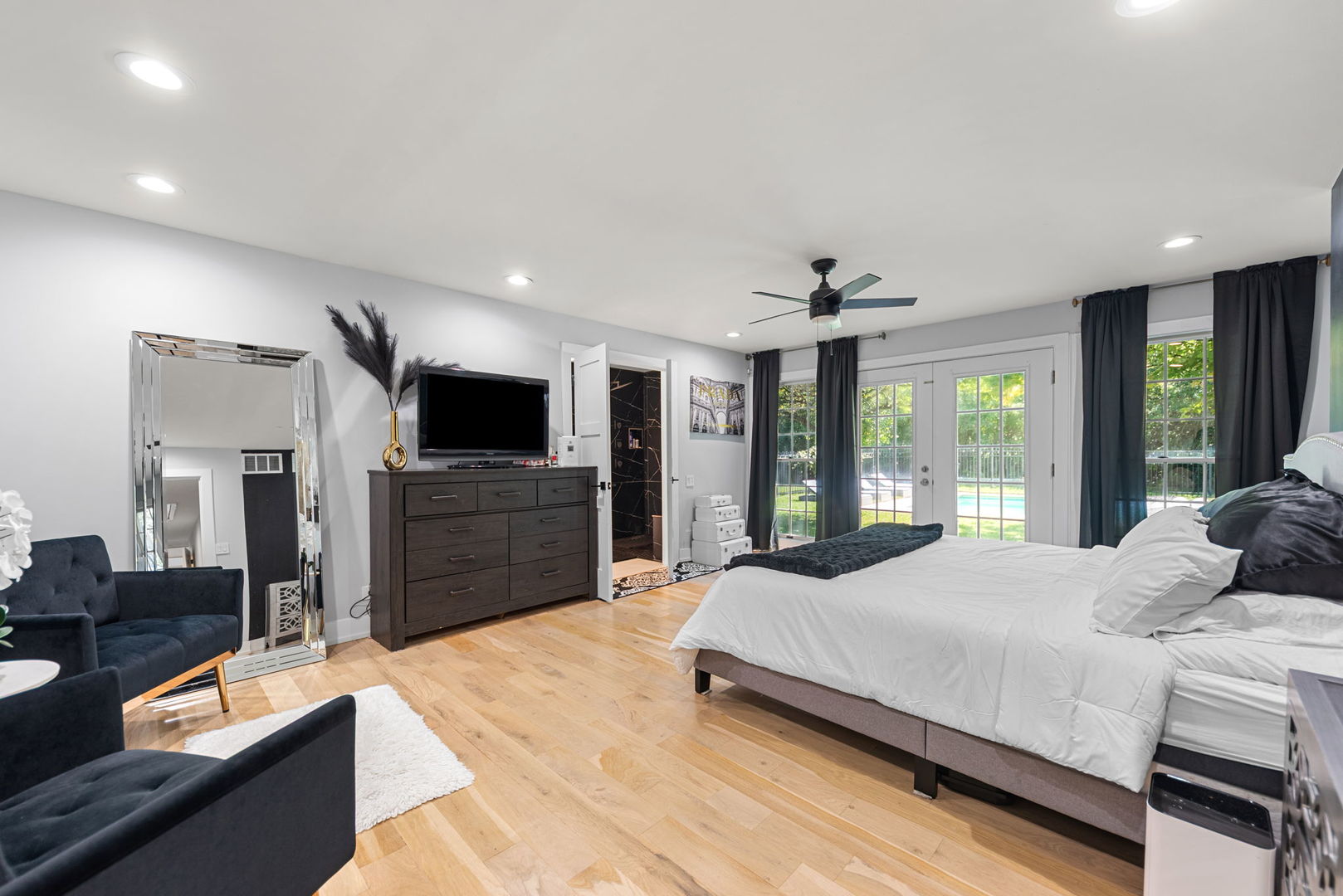 1195 Longmeadow Road Property Photo 17