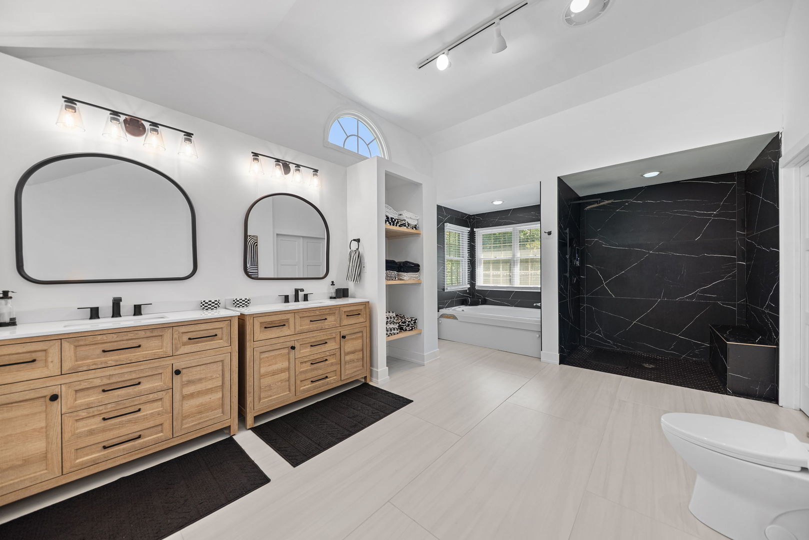 1195 Longmeadow Road Property Photo 18