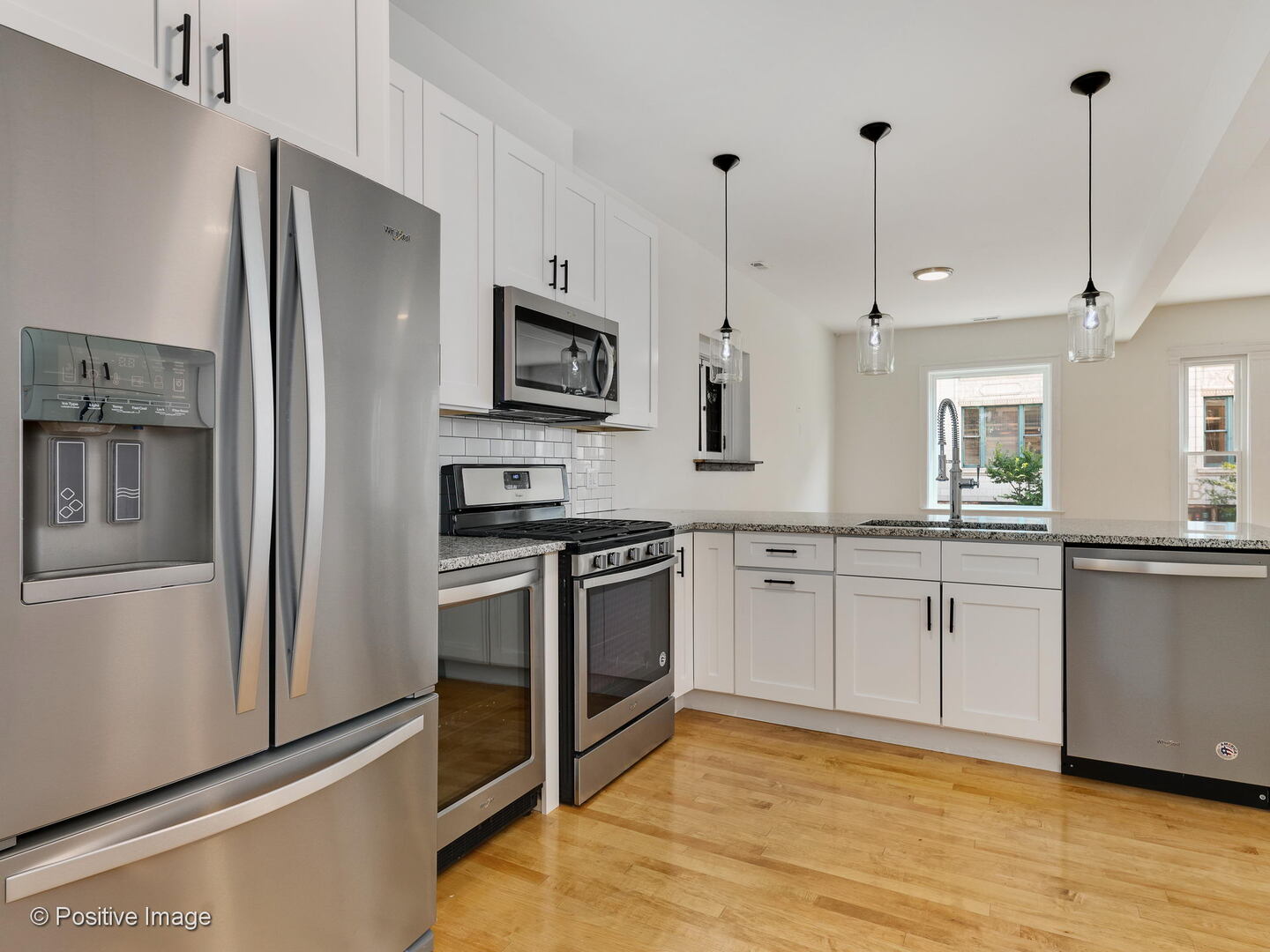 1618 W Chicago Avenue 2 Property Photo 8