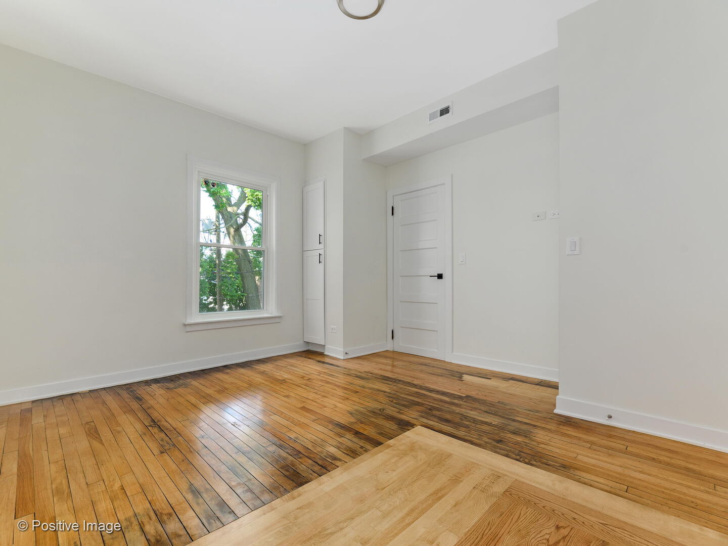 1618 W Chicago Avenue 2 Property Photo 10