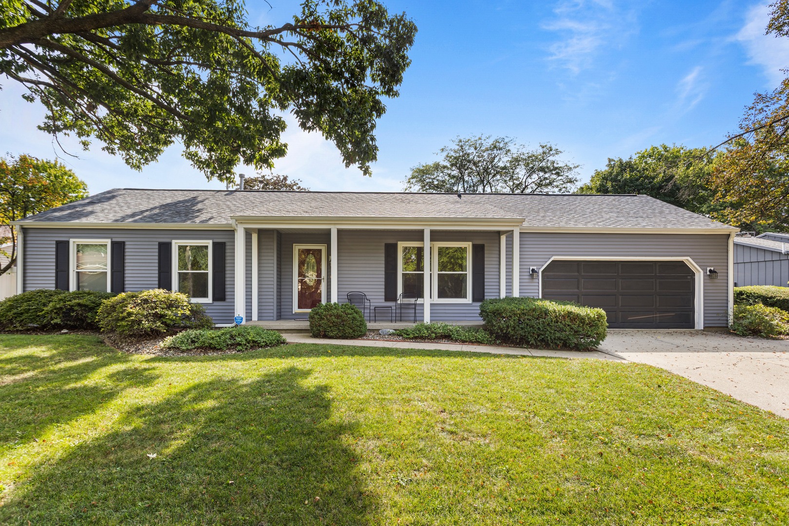 4 Magnolia Court Property Photo 1