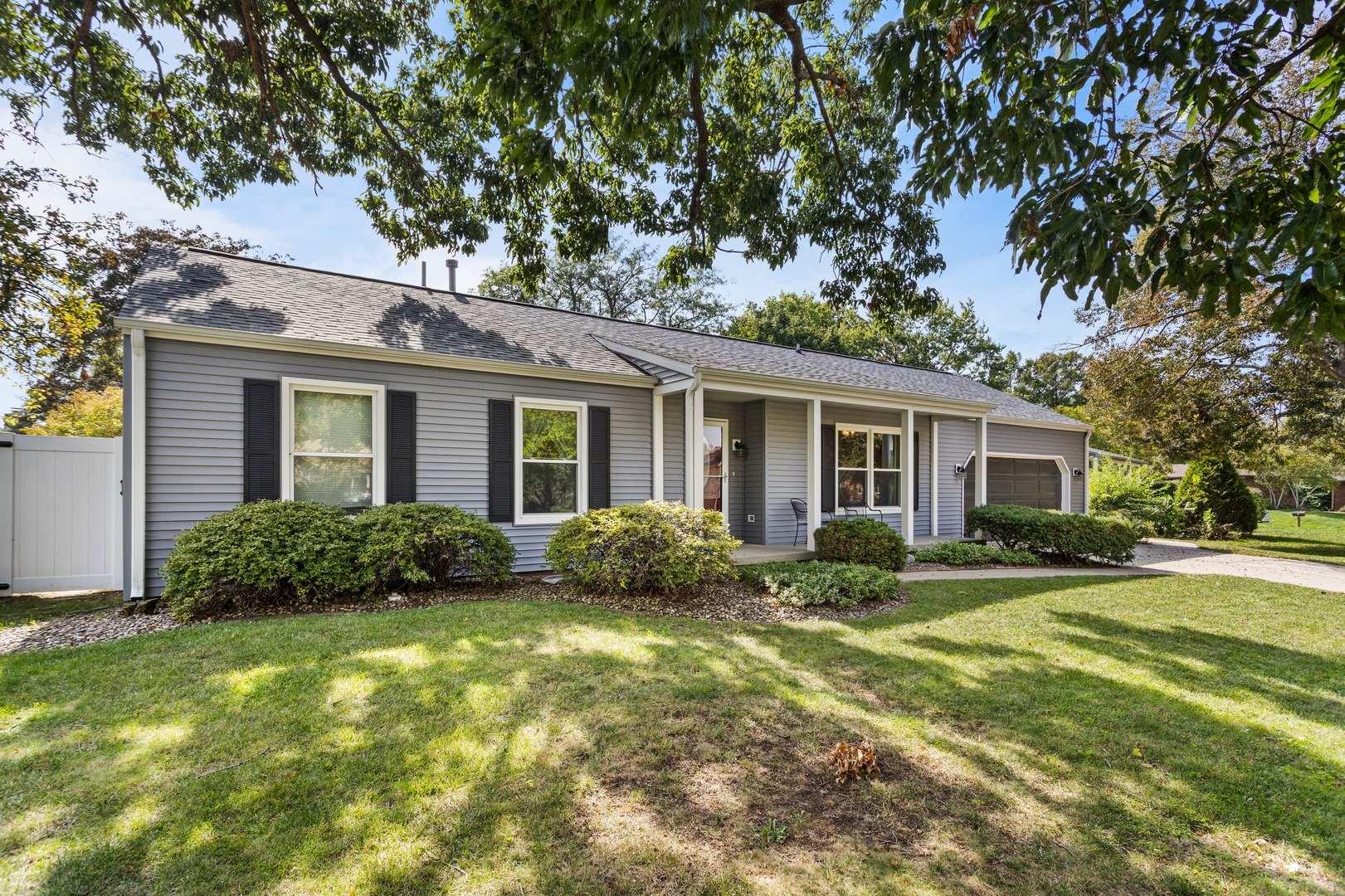 4 Magnolia Court Property Photo 2