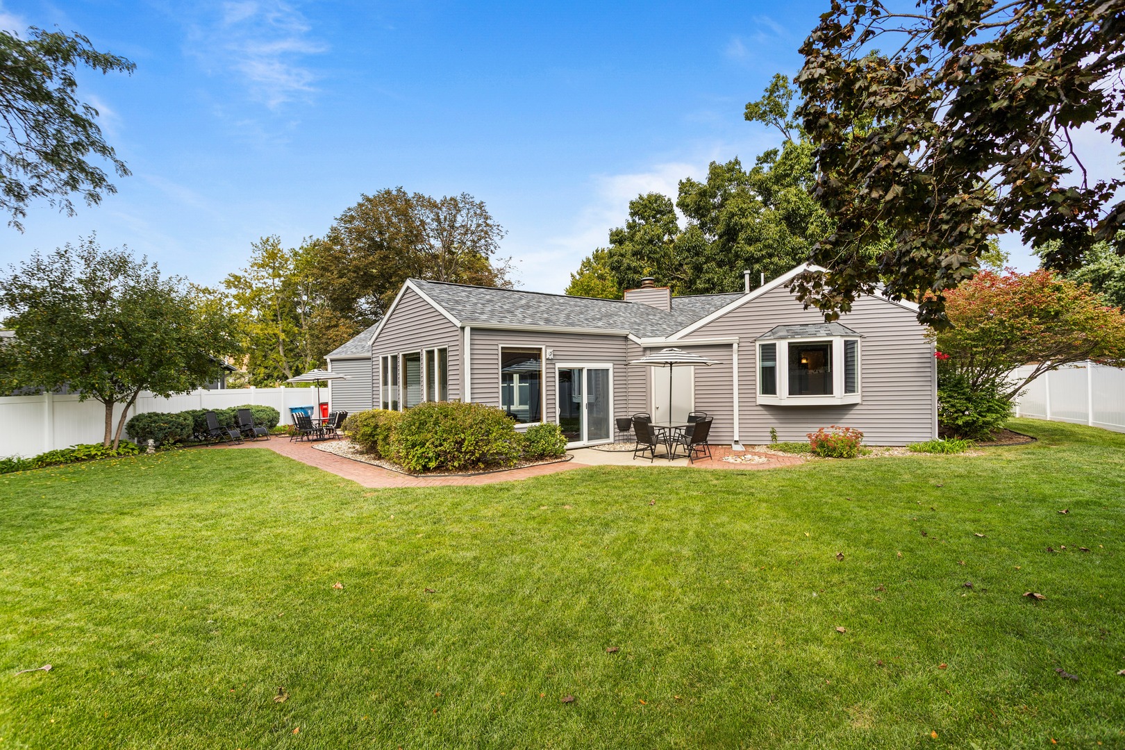 4 Magnolia Court Property Photo 5