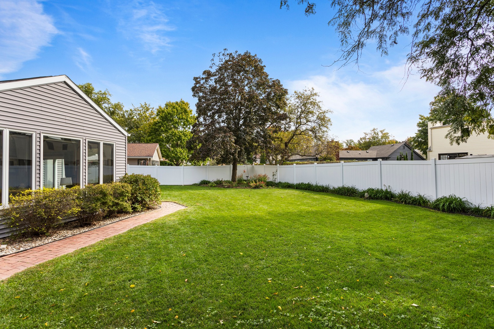 4 Magnolia Court Property Photo 8