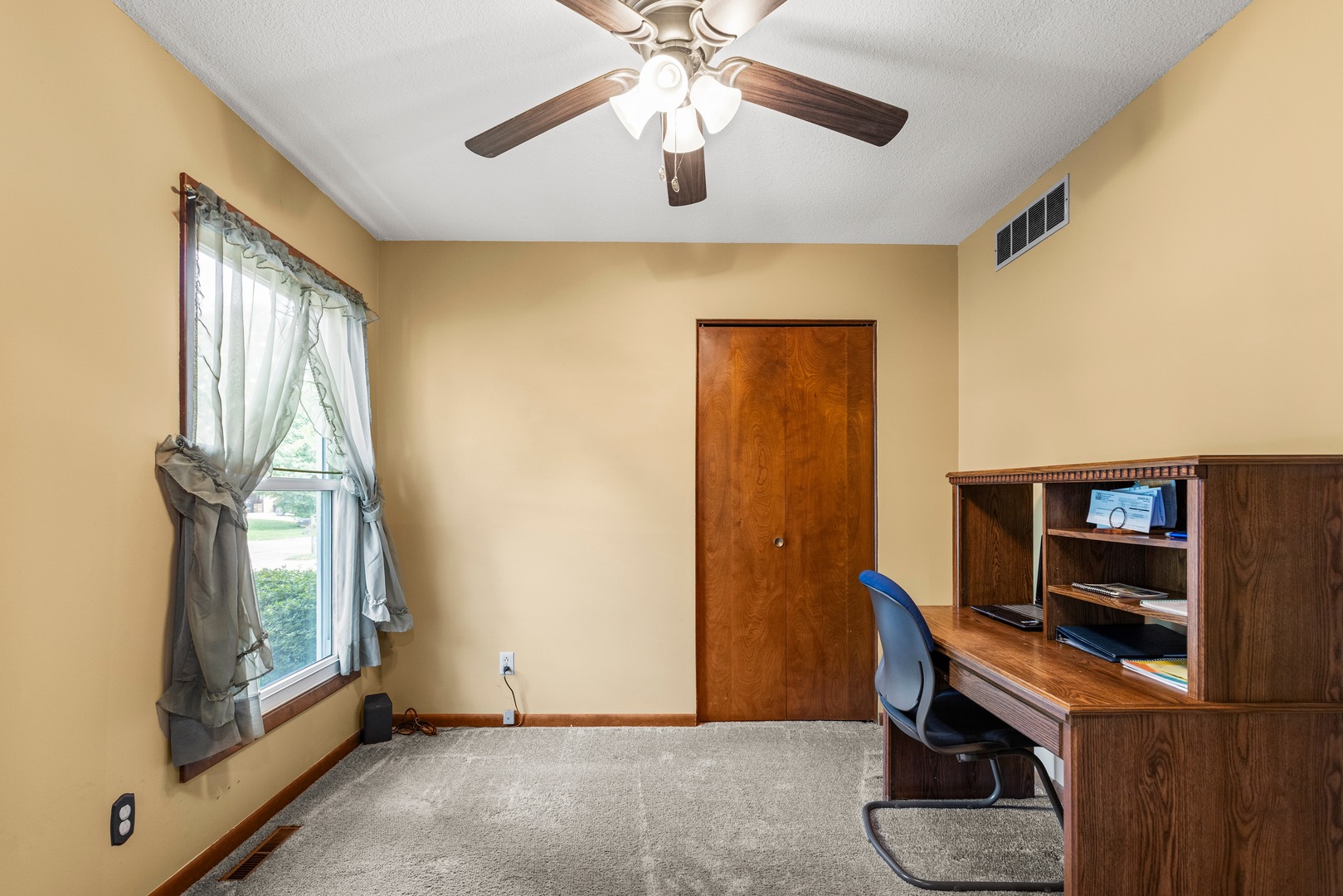 4 Magnolia Court Property Photo 12