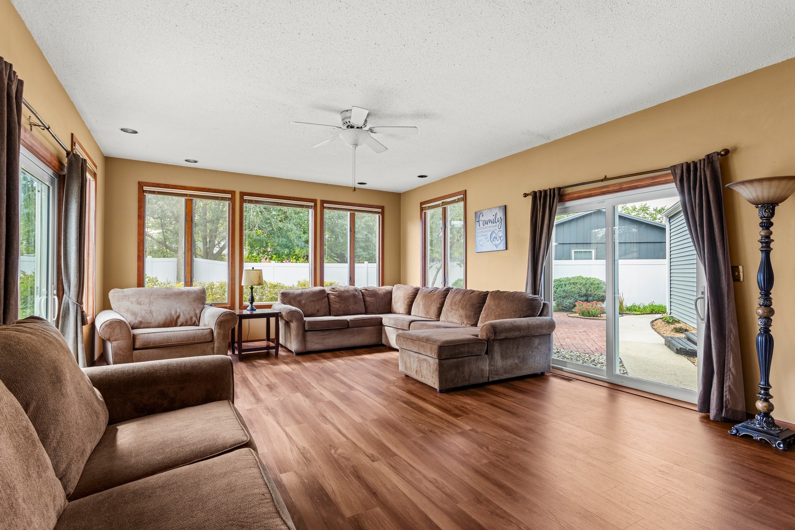 4 Magnolia Court Property Photo 22