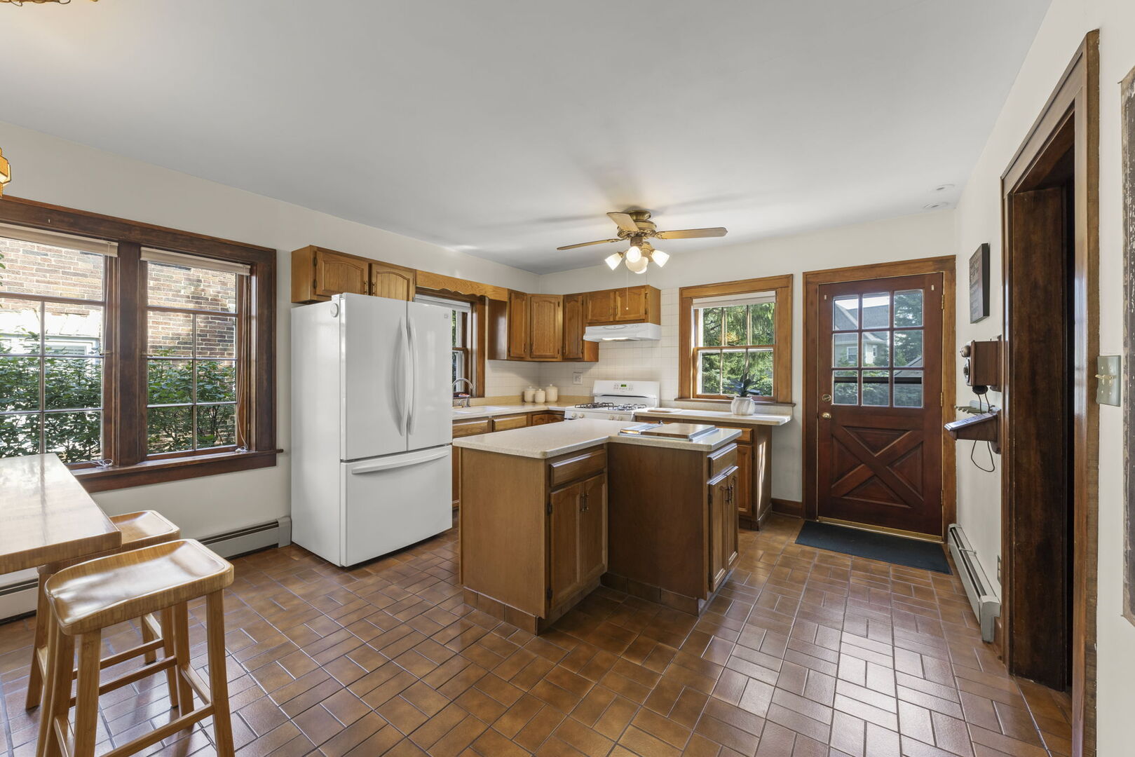 303 Hillside Avenue Property Photo 9