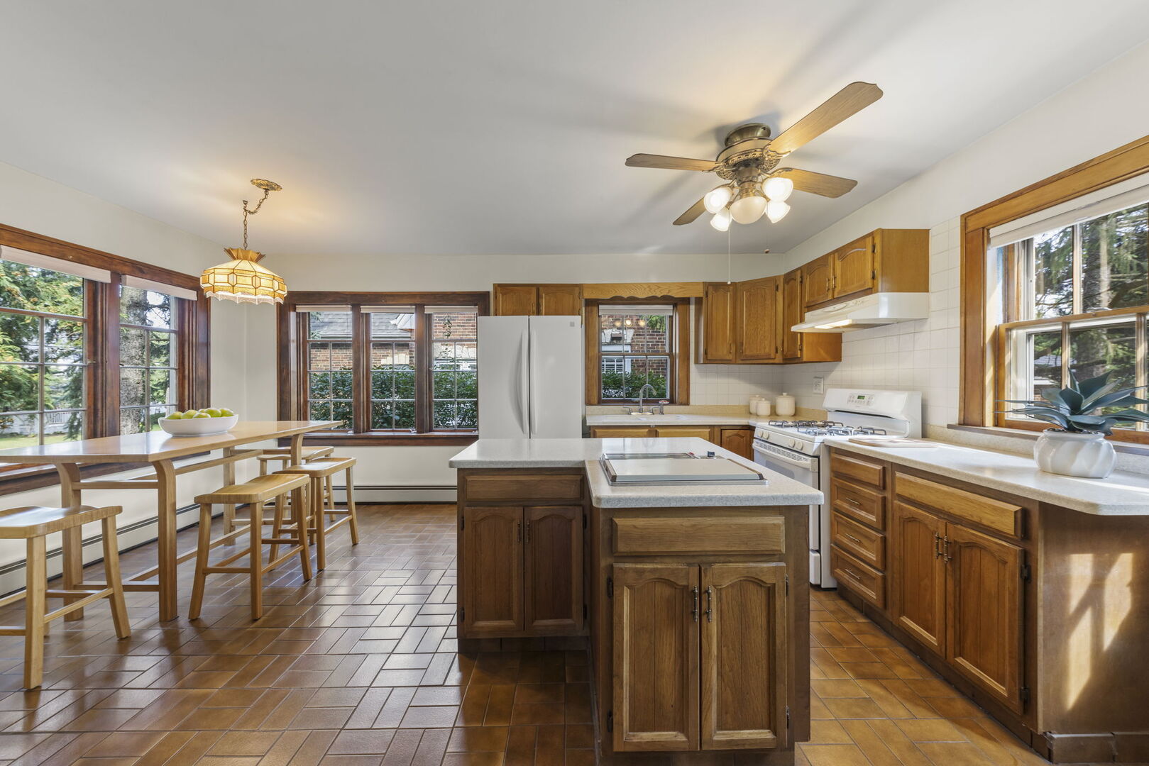 303 Hillside Avenue Property Photo 11