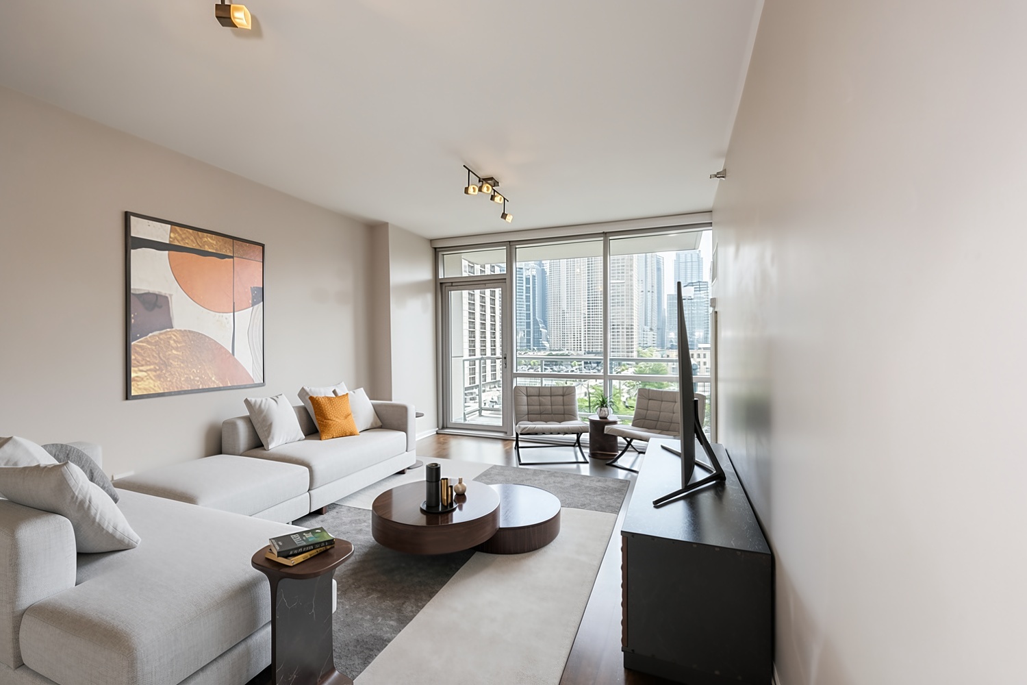123 S Green Street 604b Property Photo 3