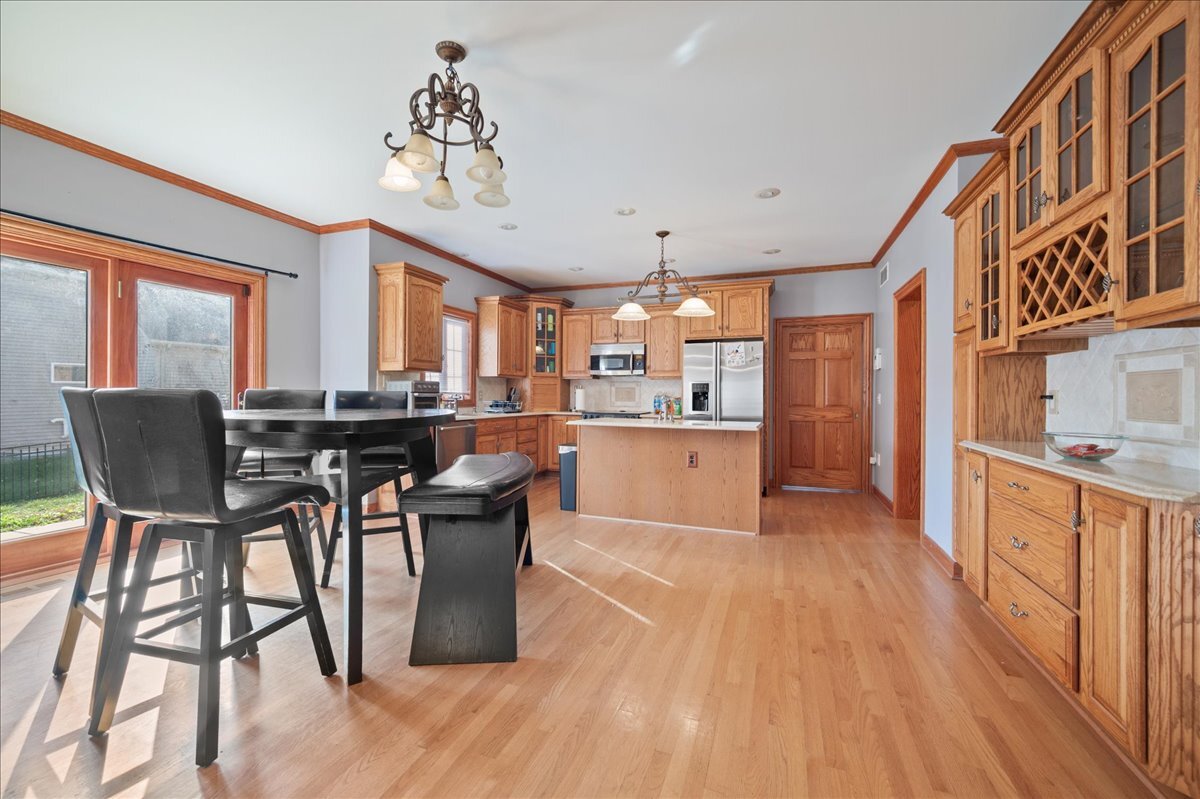 1084 Redwood Drive Property Photo 8