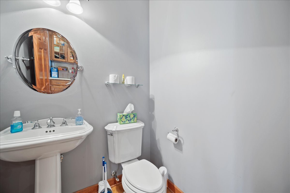 1084 Redwood Drive Property Photo 13