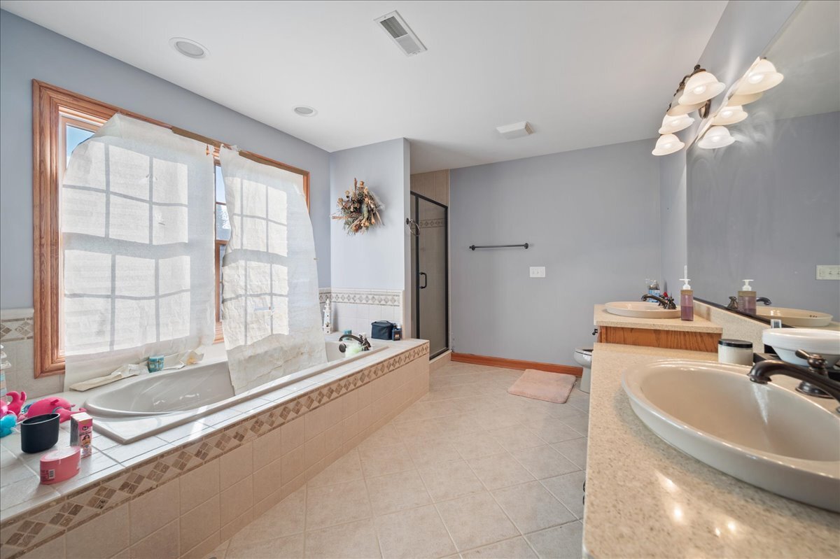 1084 Redwood Drive Property Photo 19