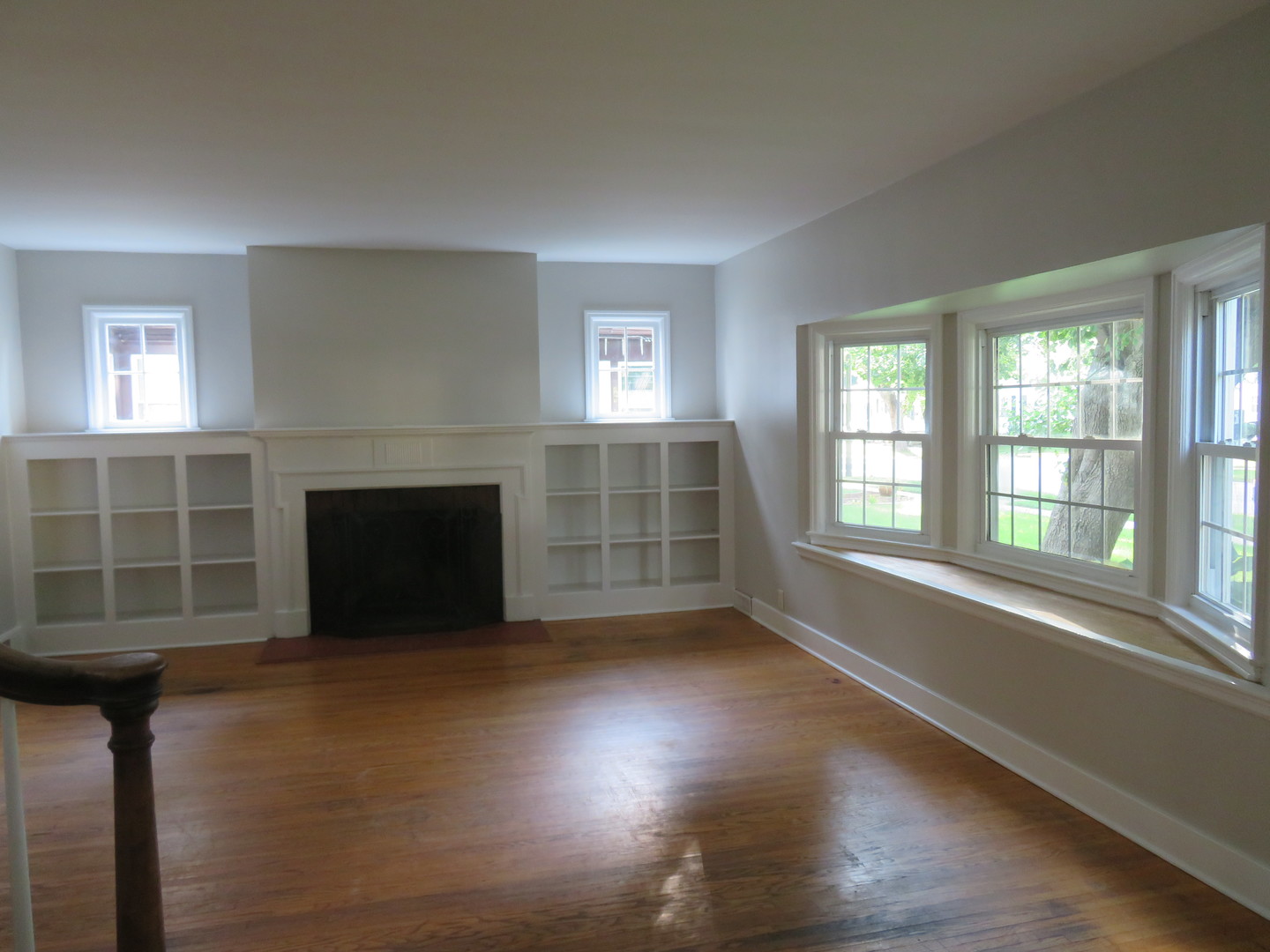 856 E Jefferson Street Property Photo 4