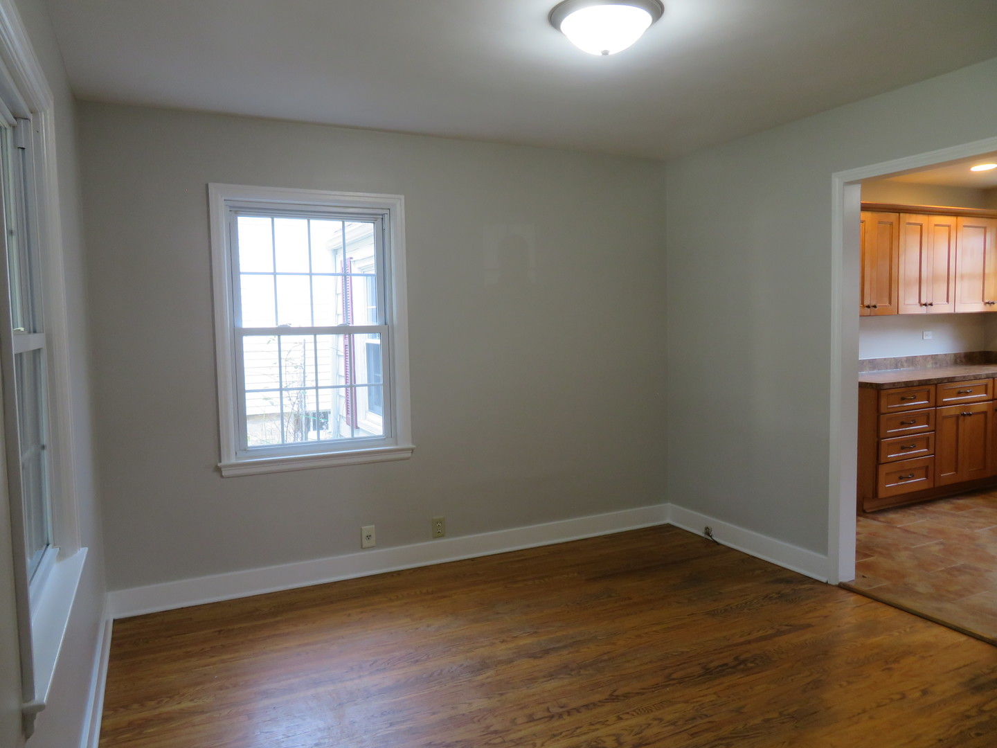 856 E Jefferson Street Property Photo 6