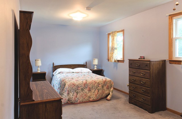 576 Elm Street Property Photo 8