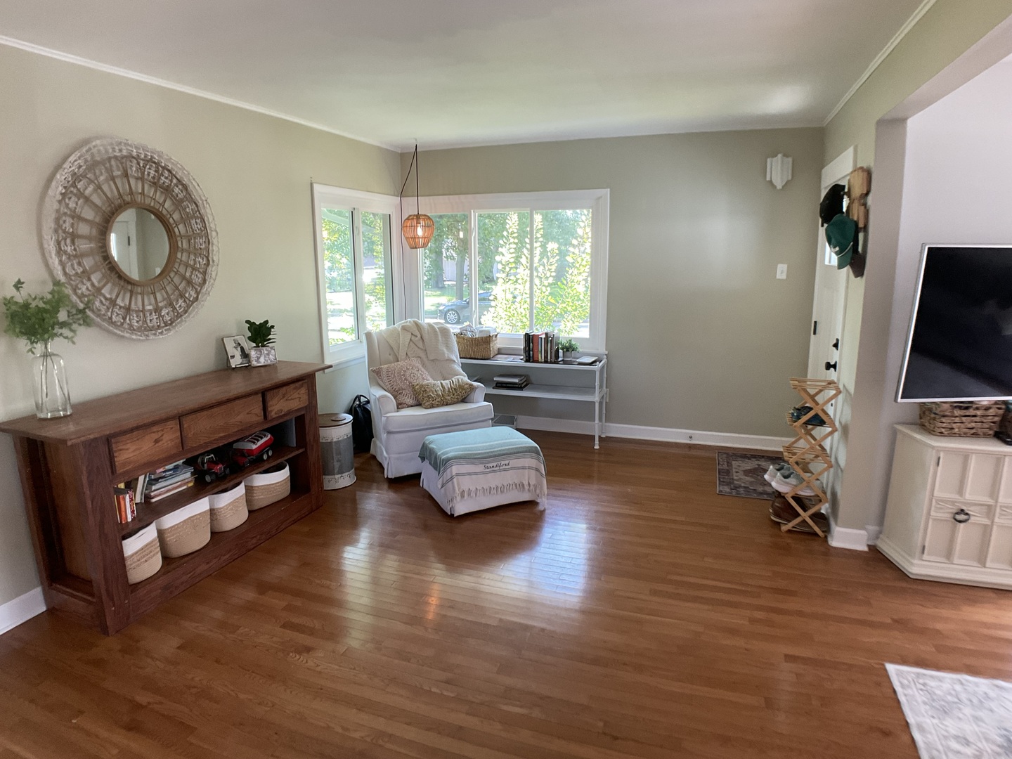 406 E Chippewa Street Property Photo 5