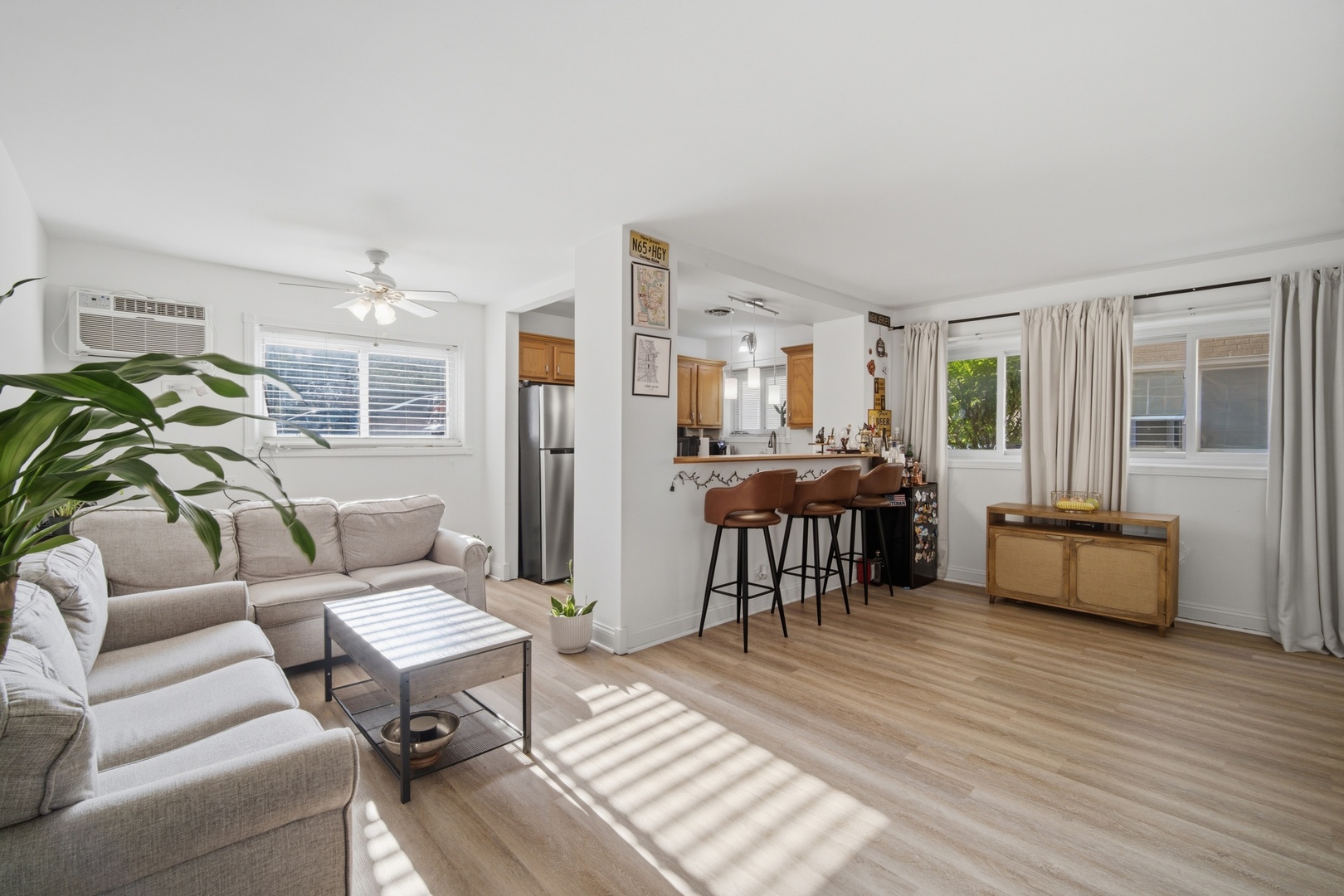 427 S Elmwood Avenue 2 Property Photo 2