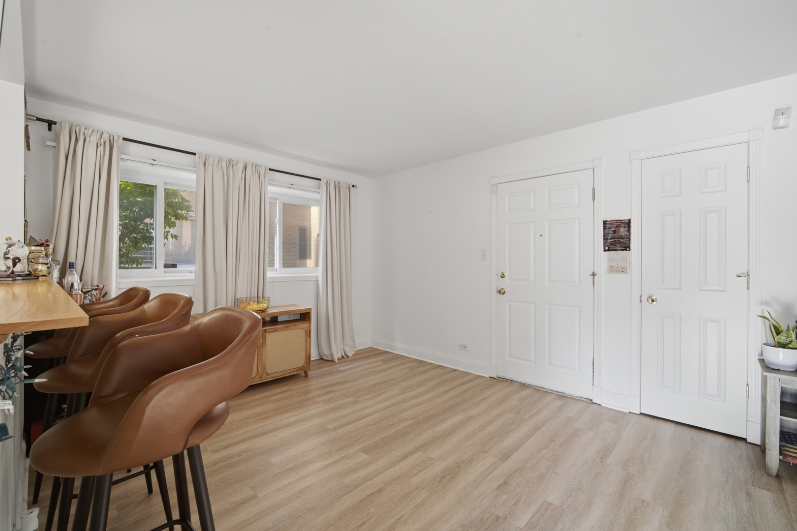 427 S Elmwood Avenue 2 Property Photo 10