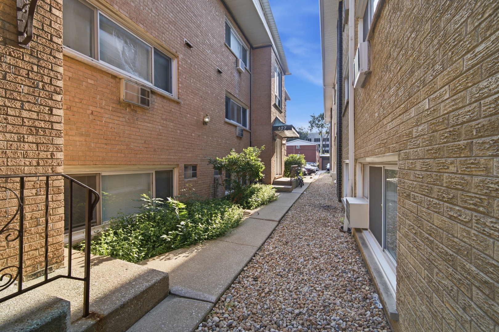 427 S Elmwood Avenue 2 Property Photo 21
