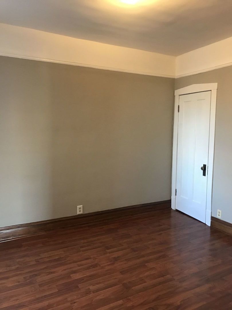 1540 N Hamlin Avenue 2 Property Photo 5