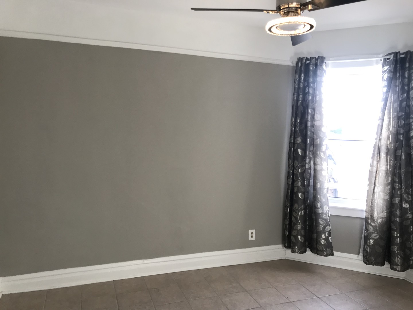 1540 N Hamlin Avenue 2 Property Photo 11