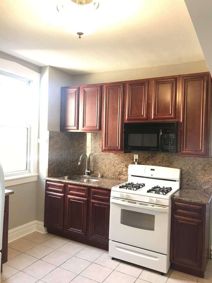 1540 N Hamlin Avenue 2 Property Photo 13