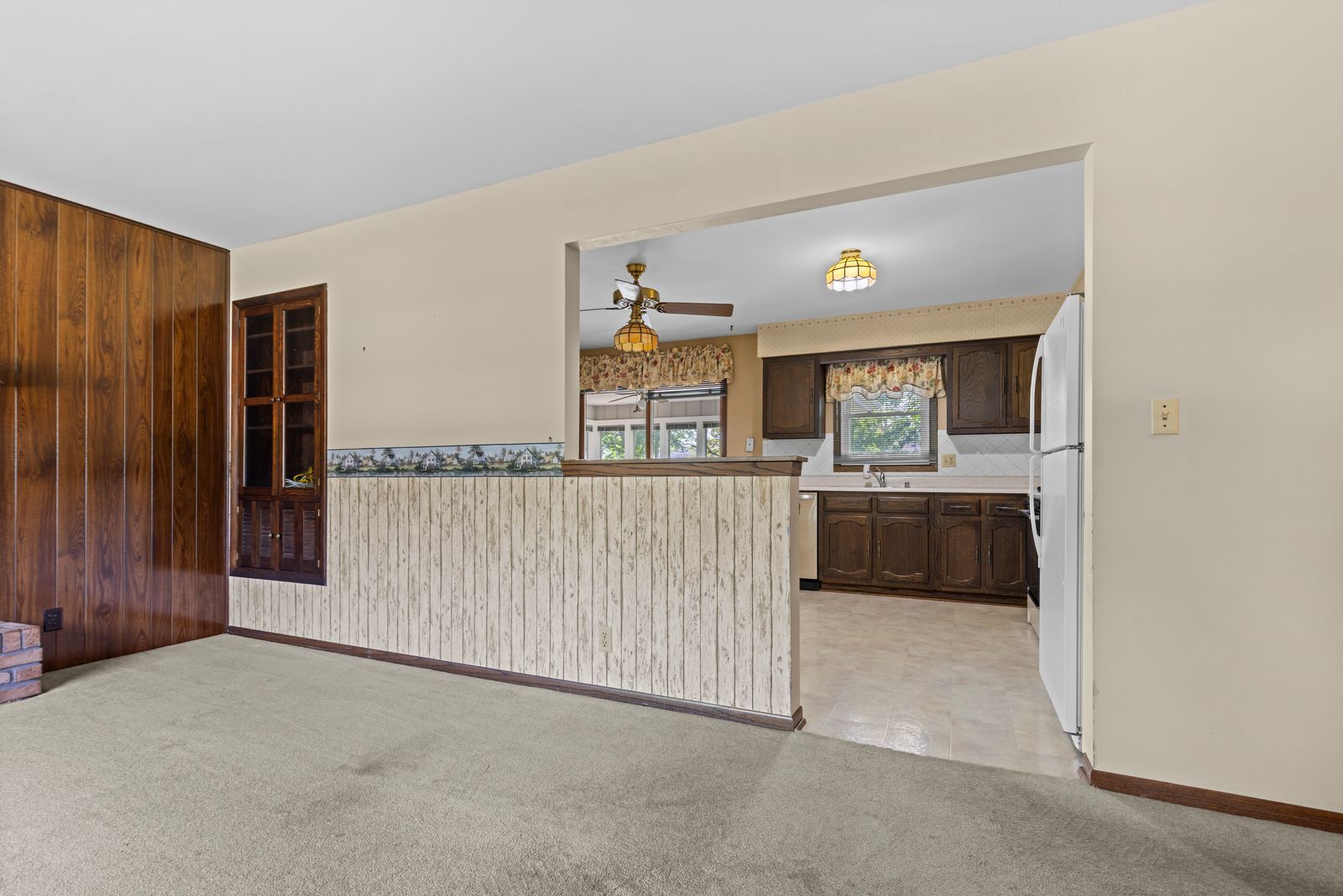 601 Windfield Lane Property Photo 3