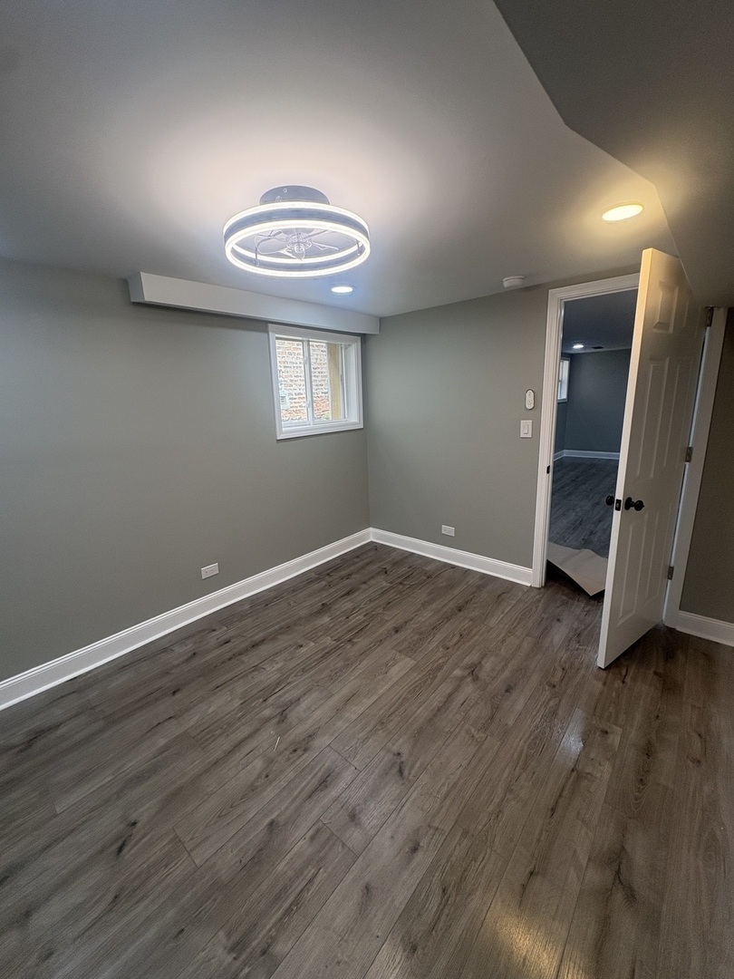 7832 S Vernon Avenue Property Photo 12