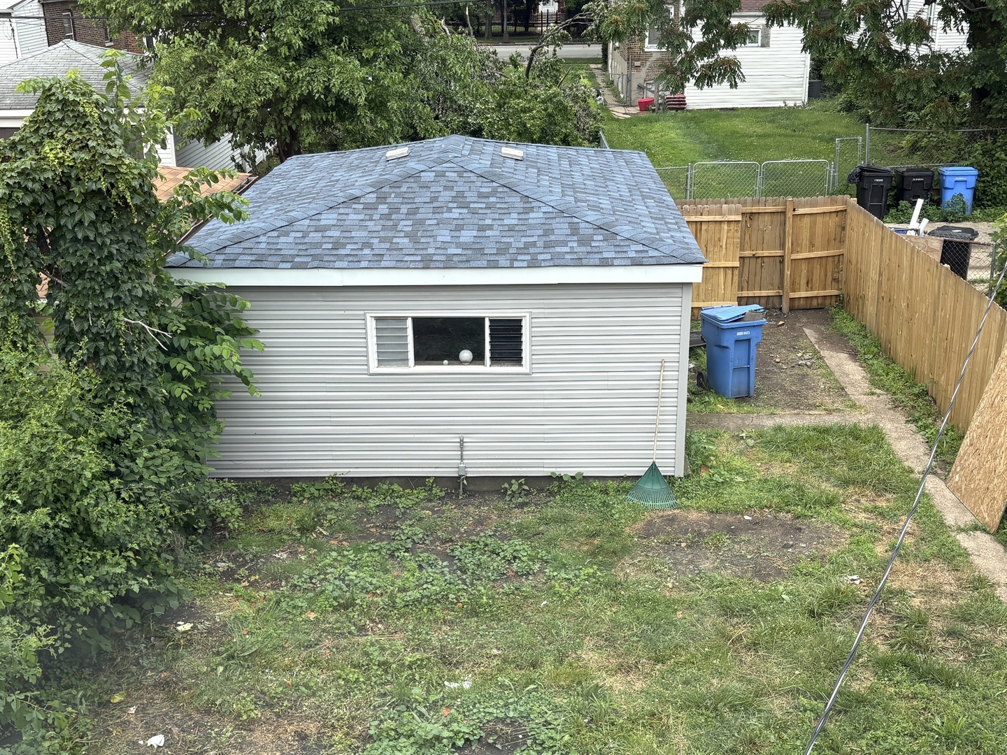 7832 S Vernon Avenue Property Photo 18